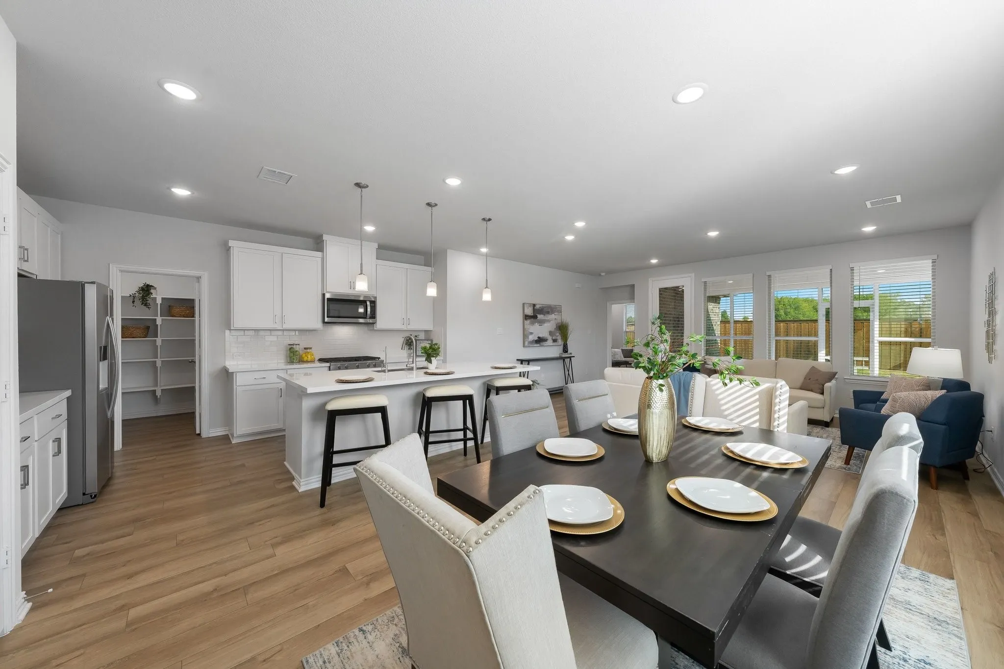 Single Family Residence For Sale in Denton County , 140 Ashbrook Street, Little Elm, Texas 75068, 4 Bedroom, 4 Bathroom, 2 Garage spaces, 2,677 Sqft, built in 2024, mls#21409896, Real Estate Agent in Little Elm, Homes For Sale in Denton county, Homes For Sale in Little Elm, Realtor in Little Elm Texas, Real Estate Brokerage Independent Realty Texas, Luminita Cordes Realtor