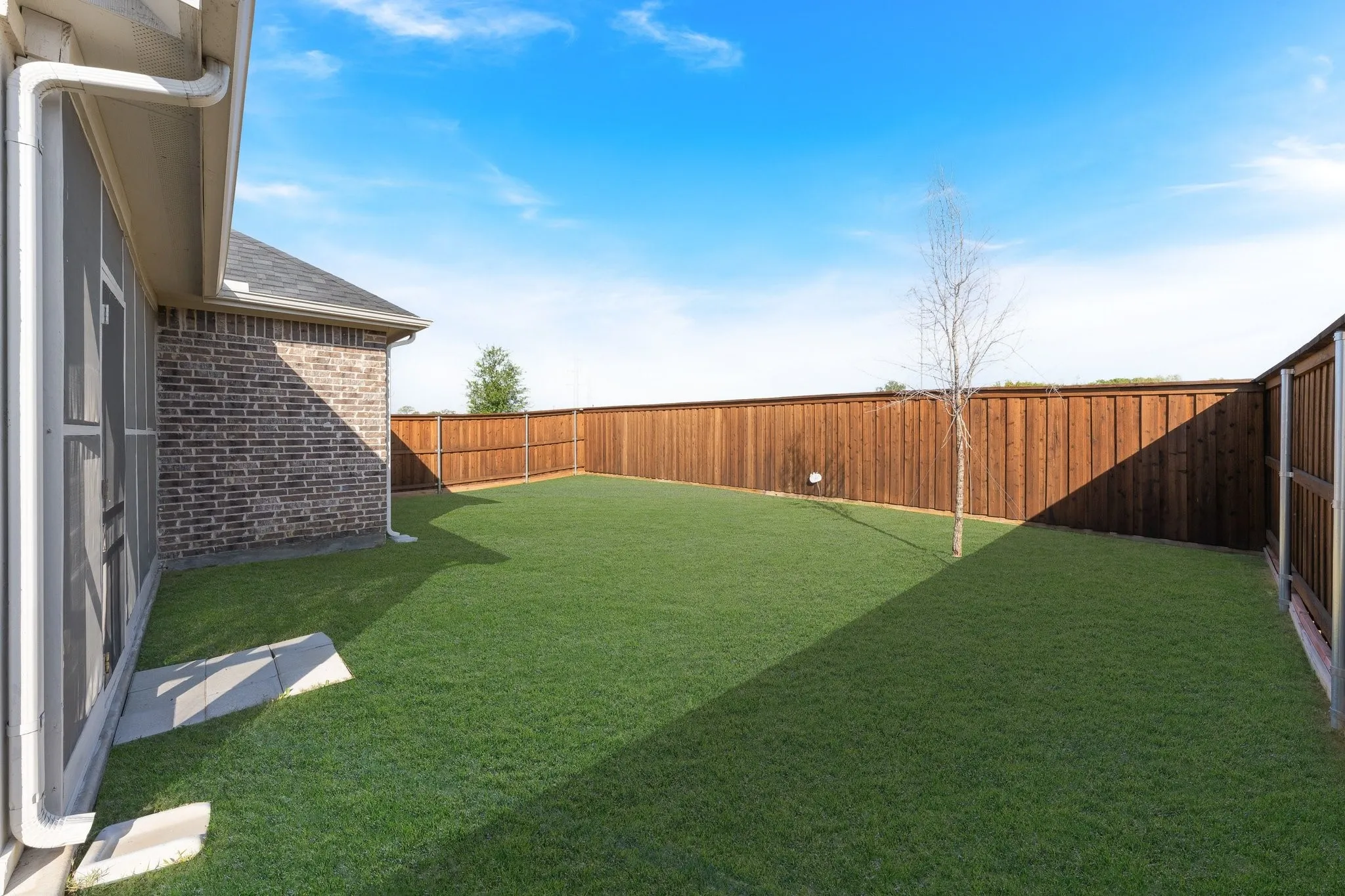 Single Family Residence For Sale in Denton County , 140 Ashbrook Street, Little Elm, Texas 75068, 4 Bedroom, 4 Bathroom, 2 Garage spaces, 2,677 Sqft, built in 2024, mls#21409896, Real Estate Agent in Little Elm, Homes For Sale in Denton county, Homes For Sale in Little Elm, Realtor in Little Elm Texas, Real Estate Brokerage Independent Realty Texas, Luminita Cordes Realtor