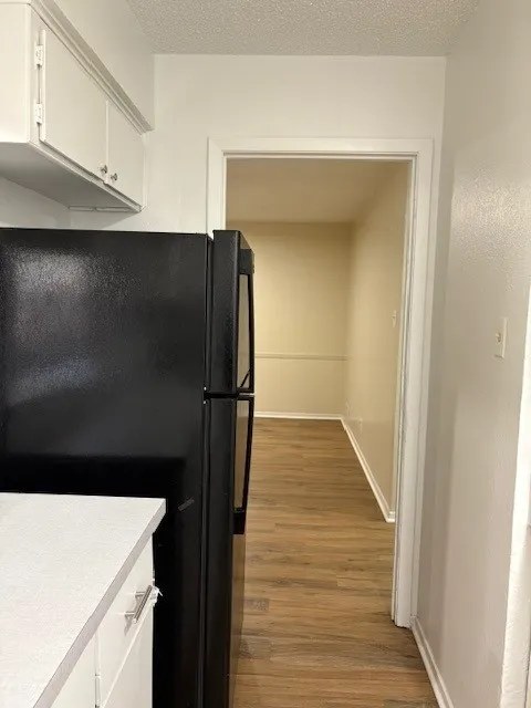 Duplex For Rent in Tarrant County , 715 Oakwood Lane A, Arlington, Texas 76012, 3 Bedroom, 2 Bathroom, Garage spaces, 1,292 Sqft, built in 1979, mls#21410130, Real Estate Agent in Arlington, Homes For Rent in Tarrant county, Homes For Rent in Arlington, Realtor in Arlington Texas, Real Estate Brokerage Independent Realty Texas, Luminita Cordes Realtor