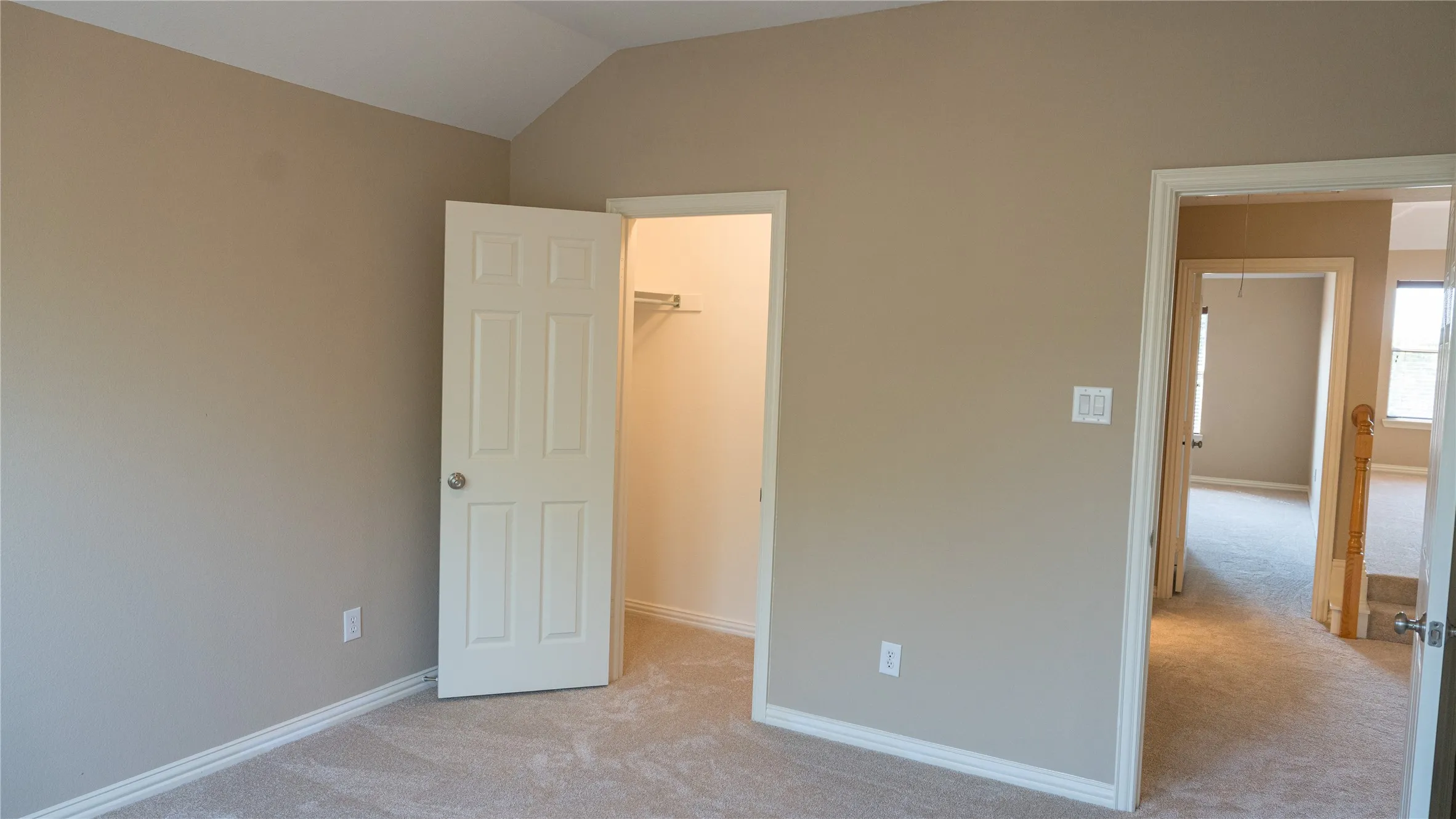 2nd floor bedroom
