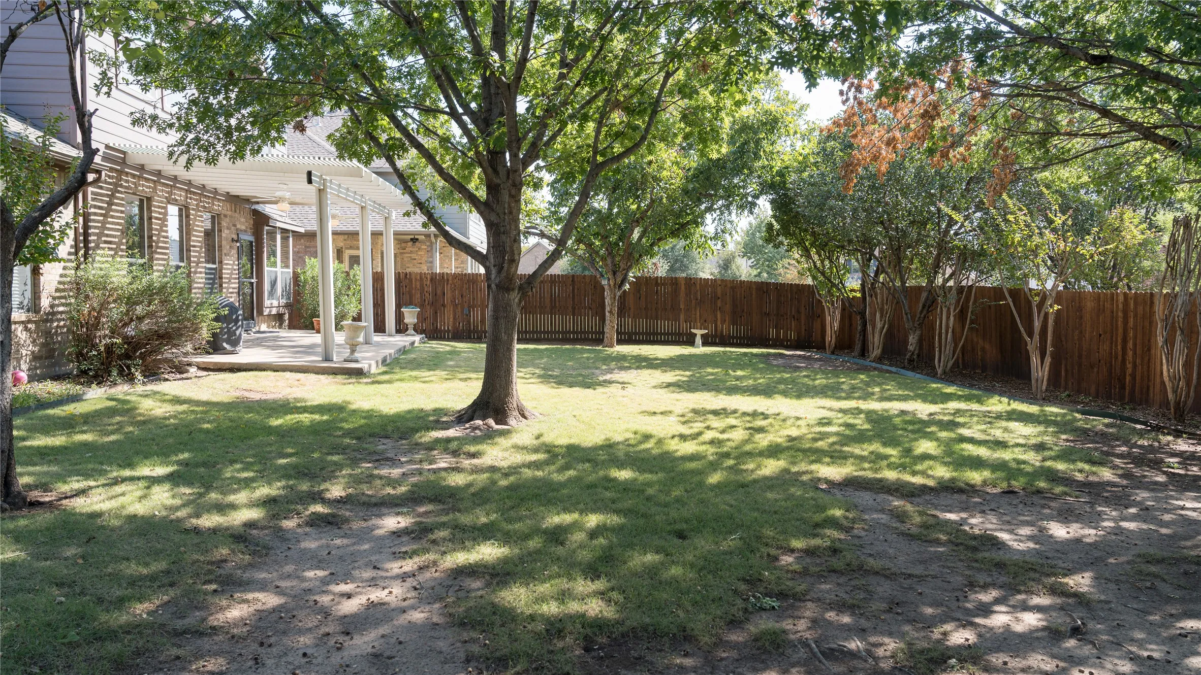 Single Family Residence For Sale in Tarrant County , 3612 Oliver Drive, Fort Worth, Texas 76244, 5 Bedroom, 3 Bathroom, 3 Garage spaces, 3,519 Sqft, built in 2003, mls#21398987, Real Estate Agent in Fort Worth, Homes For Sale in Tarrant county, Homes For Sale in Fort Worth, Realtor in Fort Worth Texas, Real Estate Brokerage Independent Realty Texas, Luminita Cordes Realtor