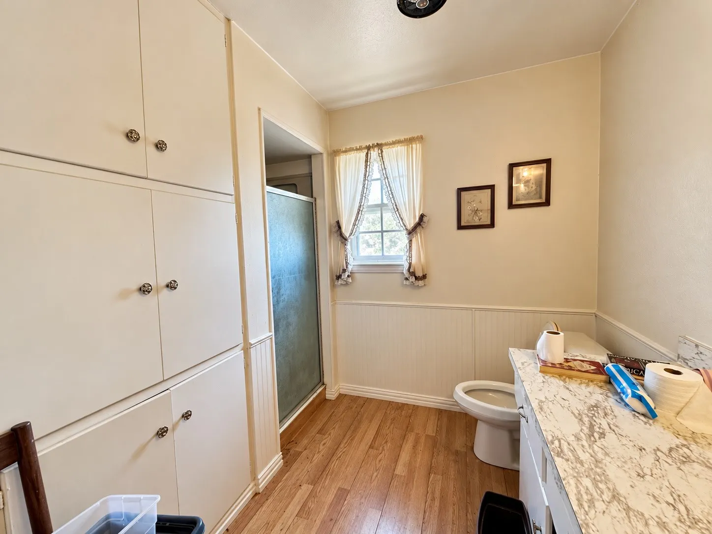 Single Family Residence For Sale in Denton County , 1105 Oak Drive, Flower Mound, Texas 75028, 2 Bedroom, 2 Bathroom, 2 Garage spaces, 1,796 Sqft, built in 1972, mls#21410106, Real Estate Agent in Flower Mound, Homes For Sale in Denton county, Homes For Sale in Flower Mound, Realtor in Flower Mound Texas, Real Estate Brokerage Independent Realty Texas, Luminita Cordes Realtor