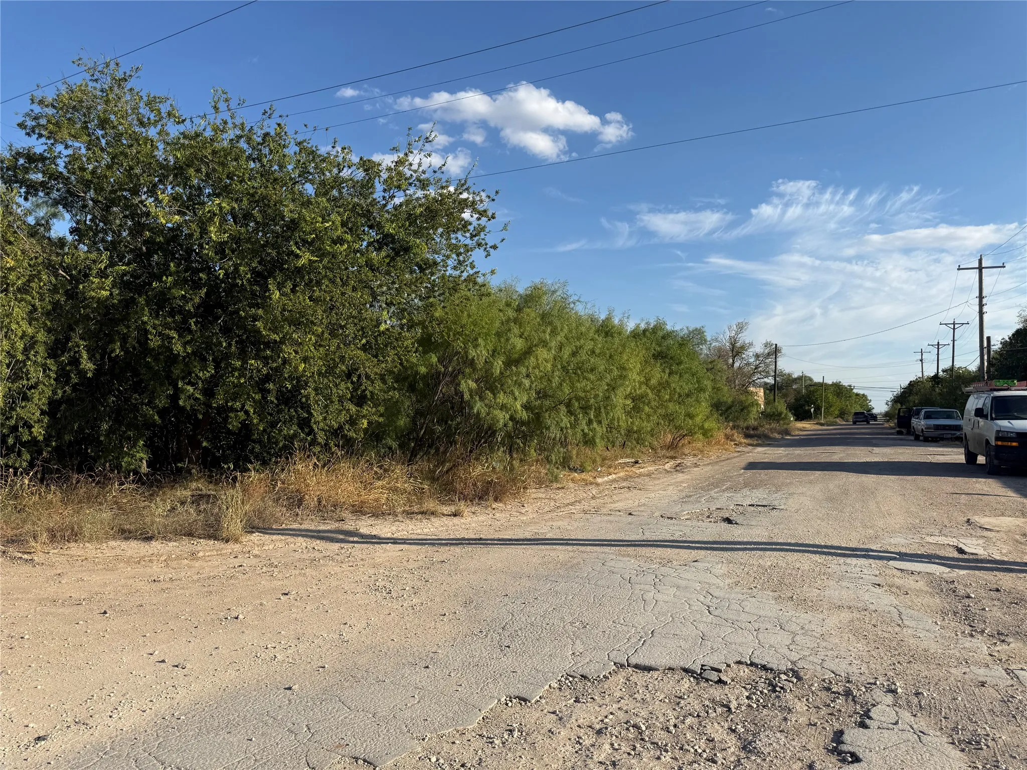 Single Family Residence For Sale in Jones County , 309 S Mcmillin Street, Stamford, Texas 79553, 3 Bedroom, 1 Bathroom, Garage spaces, 1,421 Sqft, built in 1934, mls#21410077, Real Estate Agent in Stamford, Homes For Sale in Jones county, Homes For Sale in Stamford, Realtor in Stamford Texas, Real Estate Brokerage Independent Realty Texas, Luminita Cordes Realtor