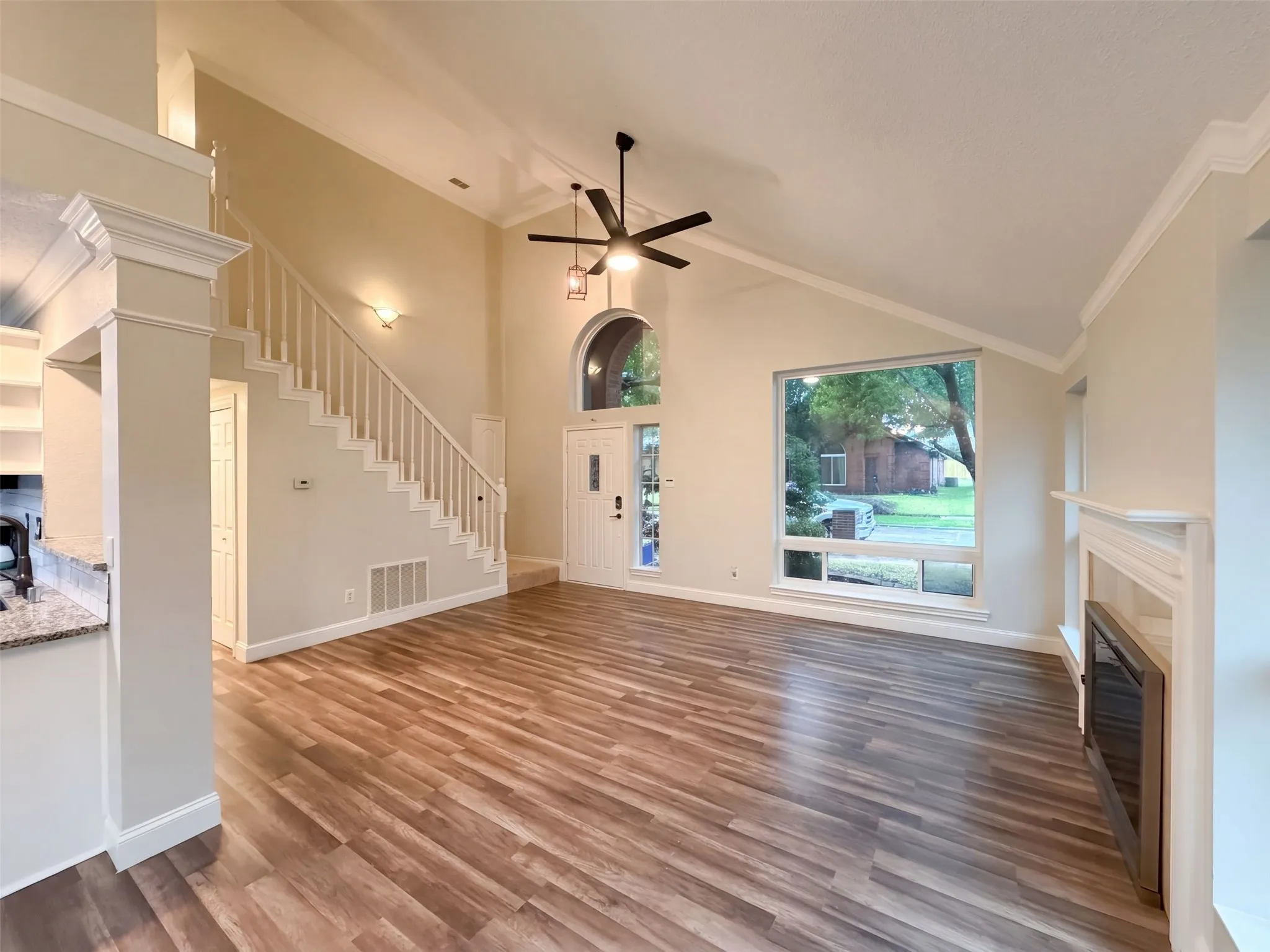 Single Family Residence For Sale in Denton County , 2228 Silverthorn Lane, Flower Mound, Texas 75028, 4 Bedroom, 2 Bathroom, 2 Garage spaces, 1,620 Sqft, built in 1990, mls#21410129, Real Estate Agent in Flower Mound, Homes For Sale in Denton county, Homes For Sale in Flower Mound, Realtor in Flower Mound Texas, Real Estate Brokerage Independent Realty Texas, Luminita Cordes Realtor