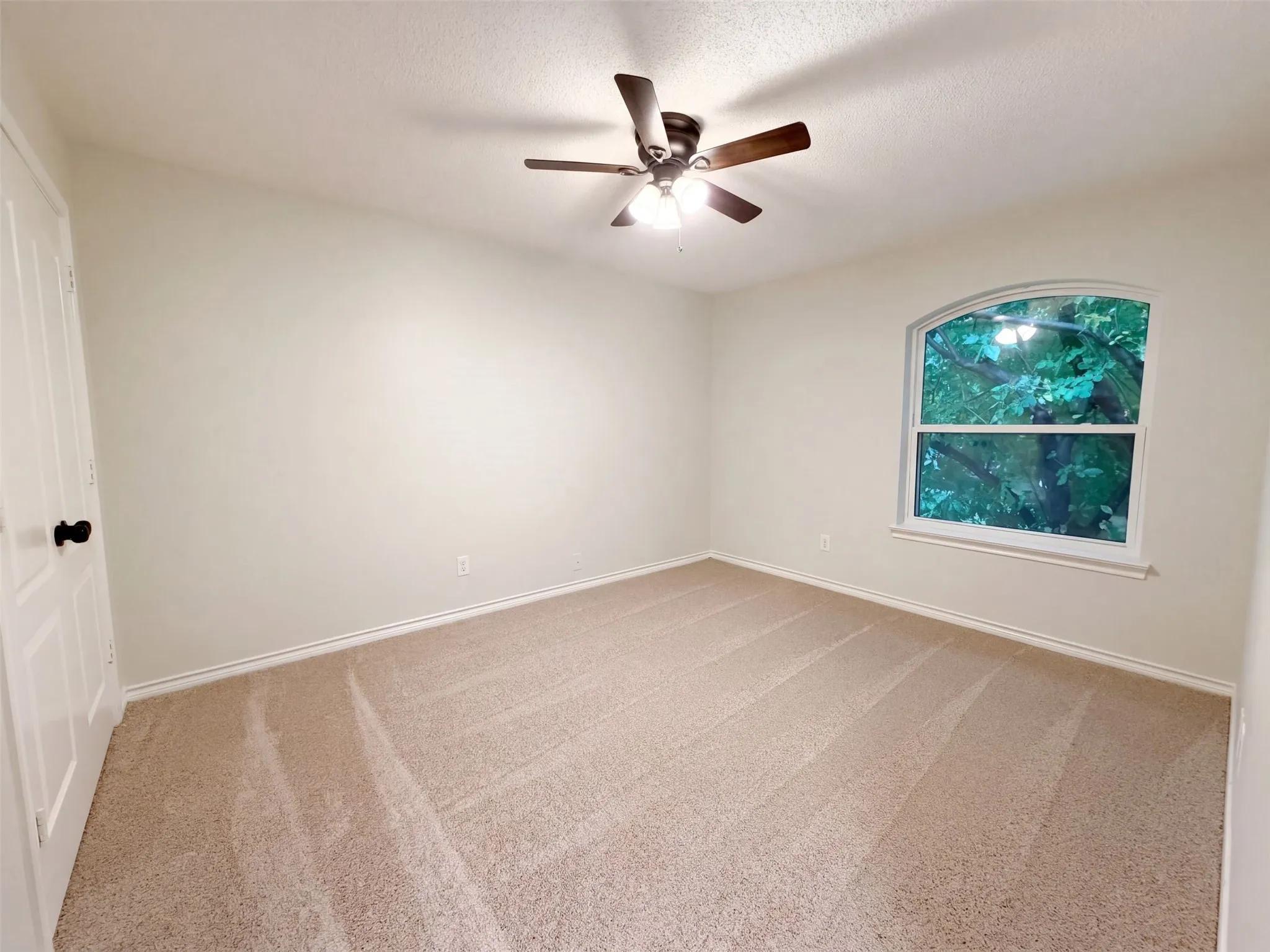 Single Family Residence For Sale in Denton County , 2228 Silverthorn Lane, Flower Mound, Texas 75028, 4 Bedroom, 2 Bathroom, 2 Garage spaces, 1,620 Sqft, built in 1990, mls#21410129, Real Estate Agent in Flower Mound, Homes For Sale in Denton county, Homes For Sale in Flower Mound, Realtor in Flower Mound Texas, Real Estate Brokerage Independent Realty Texas, Luminita Cordes Realtor