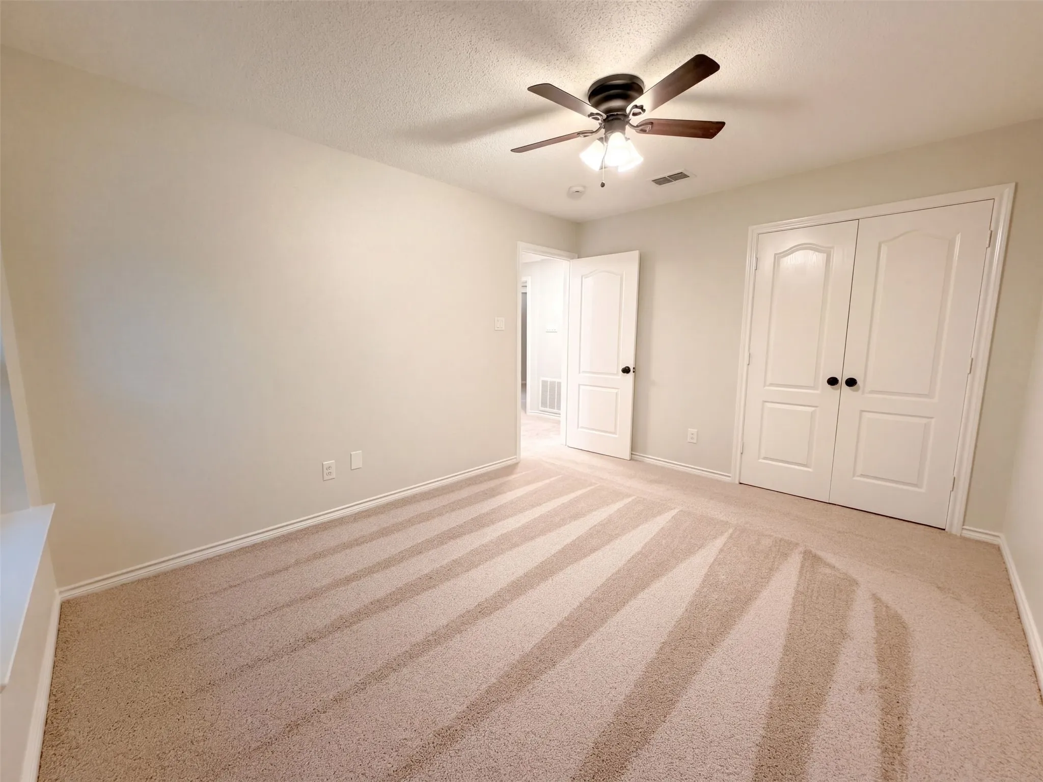 Single Family Residence For Sale in Denton County , 2228 Silverthorn Lane, Flower Mound, Texas 75028, 4 Bedroom, 2 Bathroom, 2 Garage spaces, 1,620 Sqft, built in 1990, mls#21410129, Real Estate Agent in Flower Mound, Homes For Sale in Denton county, Homes For Sale in Flower Mound, Realtor in Flower Mound Texas, Real Estate Brokerage Independent Realty Texas, Luminita Cordes Realtor