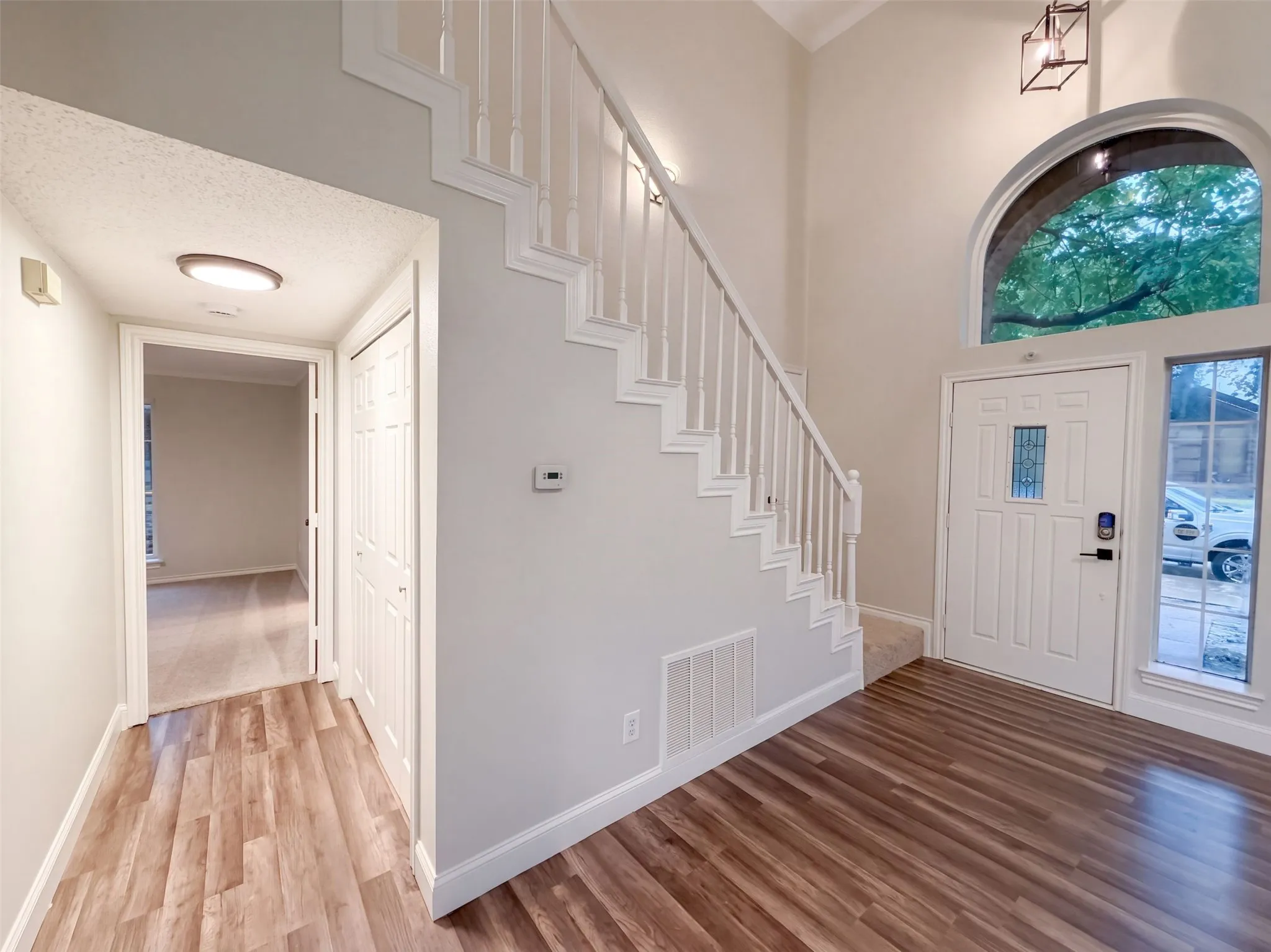 Single Family Residence For Sale in Denton County , 2228 Silverthorn Lane, Flower Mound, Texas 75028, 4 Bedroom, 2 Bathroom, 2 Garage spaces, 1,620 Sqft, built in 1990, mls#21410129, Real Estate Agent in Flower Mound, Homes For Sale in Denton county, Homes For Sale in Flower Mound, Realtor in Flower Mound Texas, Real Estate Brokerage Independent Realty Texas, Luminita Cordes Realtor