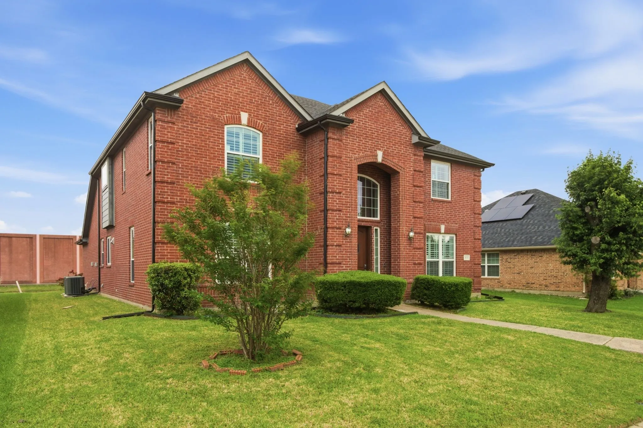 Single Family Residence For Rent in Denton County , 3852 Harrison Drive, Carrollton, Texas 75010, 4 Bedroom, 3 Bathroom, 2 Garage spaces, 2,696 Sqft, built in 1997, mls#21410110, Real Estate Agent in Carrollton, Homes For Rent in Denton county, Homes For Rent in Carrollton, Realtor in Carrollton Texas, Real Estate Brokerage Independent Realty Texas, Luminita Cordes Realtor