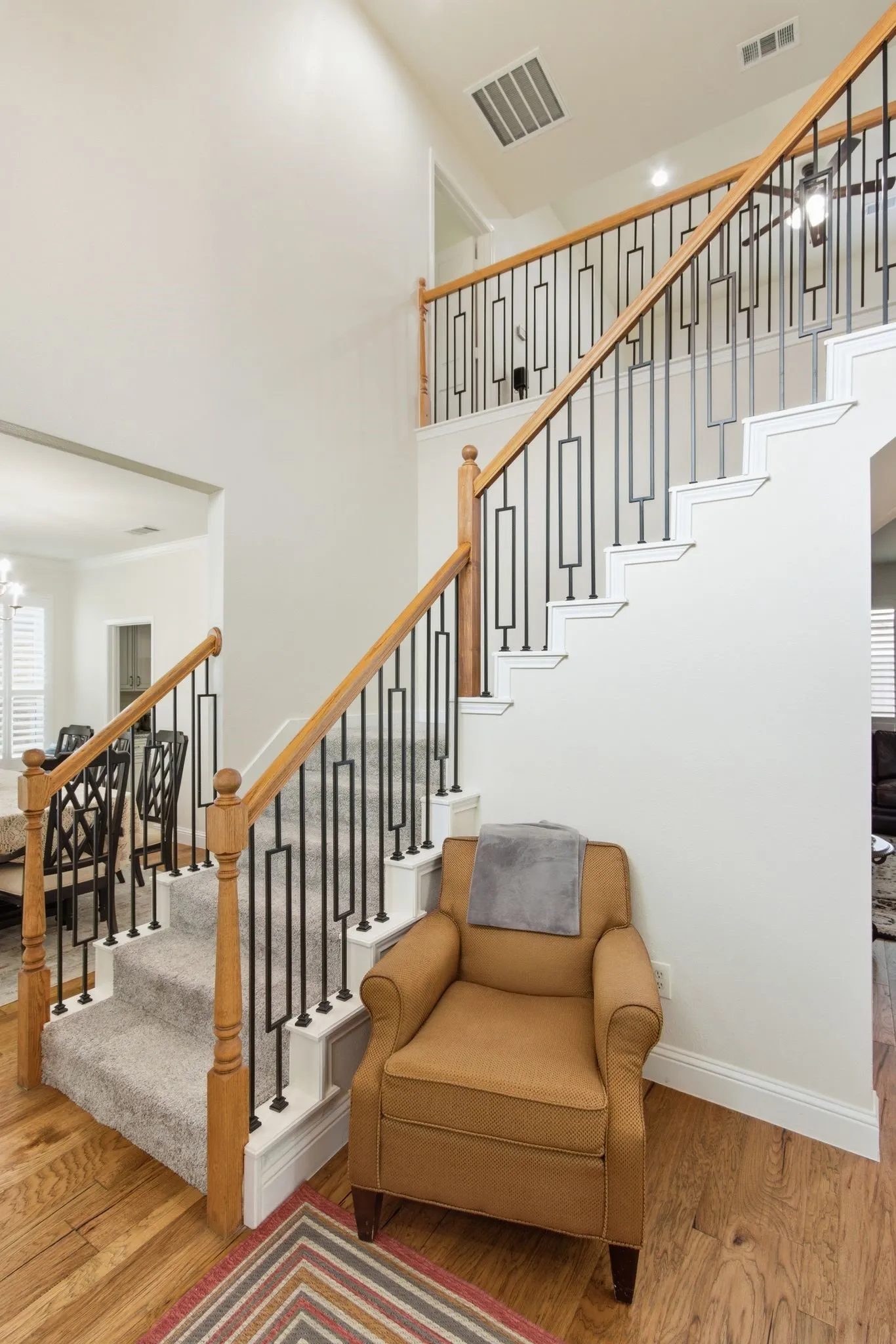 Single Family Residence For Rent in Denton County , 3852 Harrison Drive, Carrollton, Texas 75010, 4 Bedroom, 3 Bathroom, 2 Garage spaces, 2,696 Sqft, built in 1997, mls#21410110, Real Estate Agent in Carrollton, Homes For Rent in Denton county, Homes For Rent in Carrollton, Realtor in Carrollton Texas, Real Estate Brokerage Independent Realty Texas, Luminita Cordes Realtor