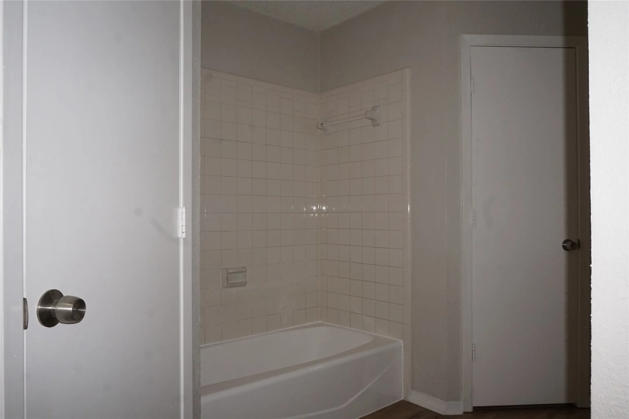 Single Family Residence For Rent in Tarrant County , 7133 Barbados Drive, North Richland Hills, Texas 76180, 3 Bedroom, 2 Bathroom, 2 Garage spaces, 1,607 Sqft, built in 1981, mls#21406426, Real Estate Agent in North Richland Hills, Homes For Rent in Tarrant county, Homes For Rent in North Richland Hills, Realtor in North Richland Hills Texas, Real Estate Brokerage Independent Realty Texas, Luminita Cordes Realtor