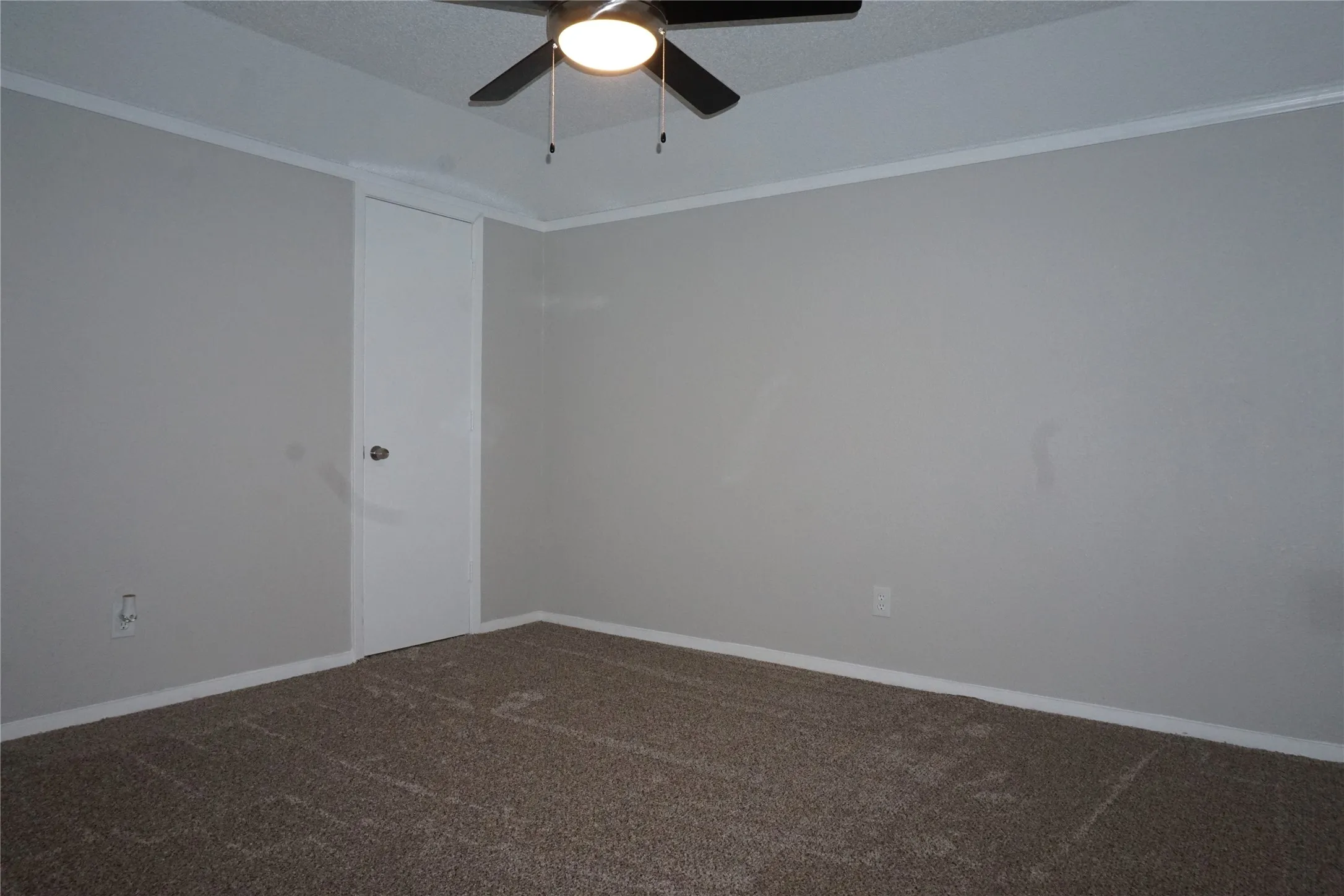 Single Family Residence For Rent in Tarrant County , 7133 Barbados Drive, North Richland Hills, Texas 76180, 3 Bedroom, 2 Bathroom, 2 Garage spaces, 1,607 Sqft, built in 1981, mls#21406426, Real Estate Agent in North Richland Hills, Homes For Rent in Tarrant county, Homes For Rent in North Richland Hills, Realtor in North Richland Hills Texas, Real Estate Brokerage Independent Realty Texas, Luminita Cordes Realtor