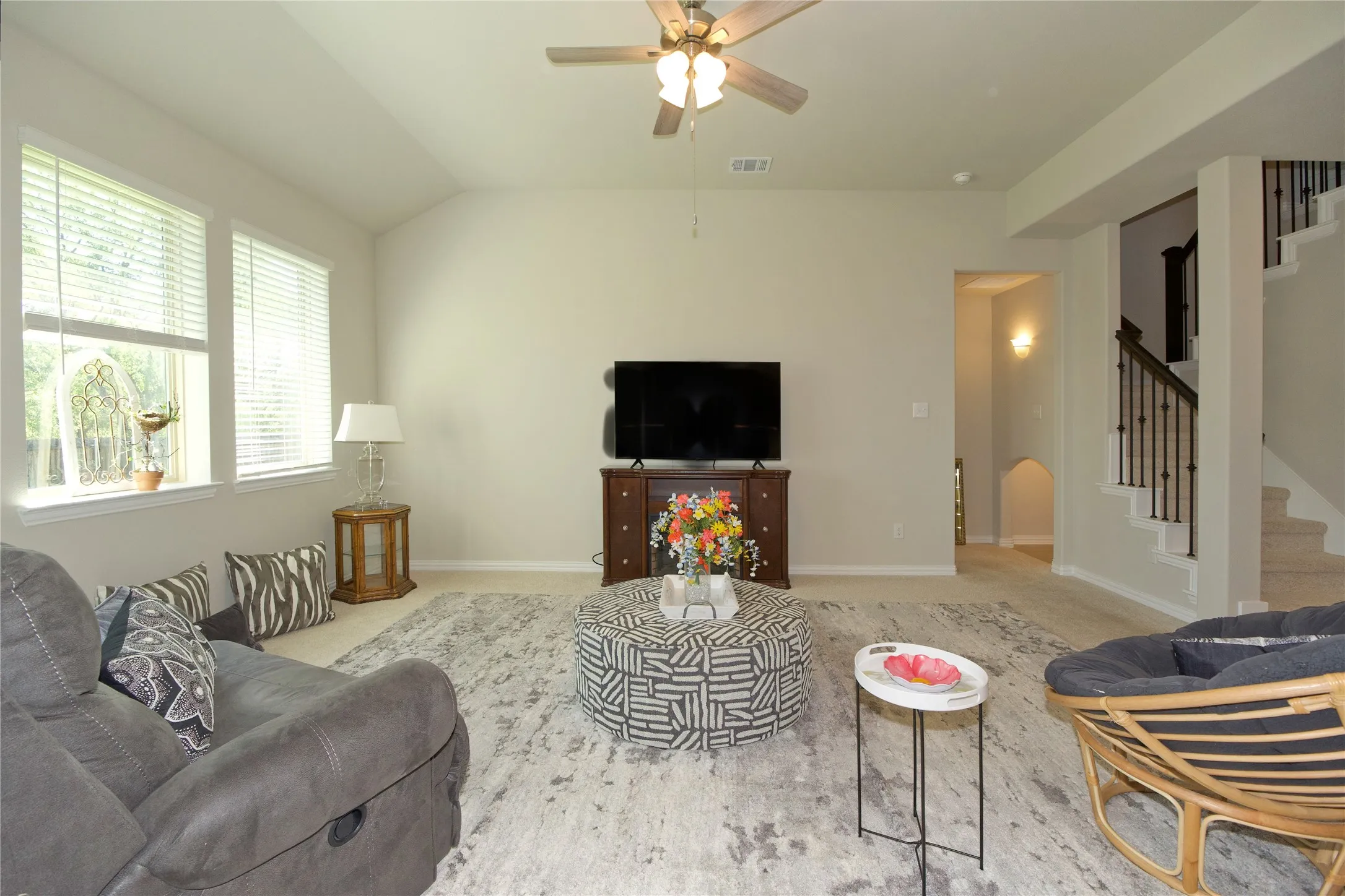 Single Family Residence For Sale in Denton County , 5516 Candlewood Drive, Denton, Texas 76207, 3 Bedroom, 3 Bathroom, 2 Garage spaces, 2,606 Sqft, built in 2024, mls#21410147, Real Estate Agent in Denton, Homes For Sale in Denton county, Homes For Sale in Denton, Realtor in Denton Texas, Real Estate Brokerage Independent Realty Texas, Luminita Cordes Realtor
