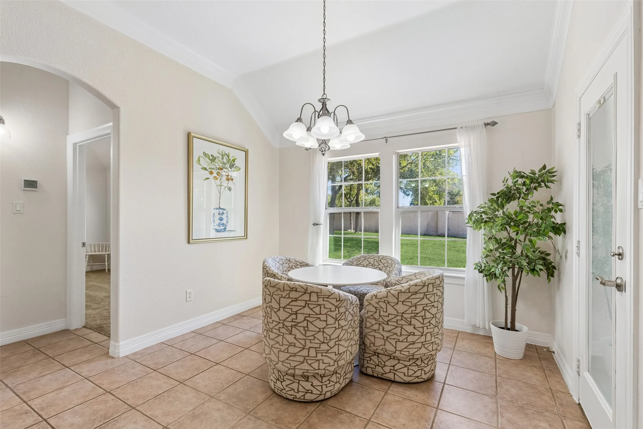 Single Family Residence For Sale in Parker County , 1208 Saddle Trail, Willow Park, Texas 76087, 4 Bedroom, 3 Bathroom, 2 Garage spaces, 2,519 Sqft, built in 2005, mls#21399926, Real Estate Agent in Willow Park, Homes For Sale in Parker county, Homes For Sale in Willow Park, Realtor in Willow Park Texas, Real Estate Brokerage Independent Realty Texas, Luminita Cordes Realtor