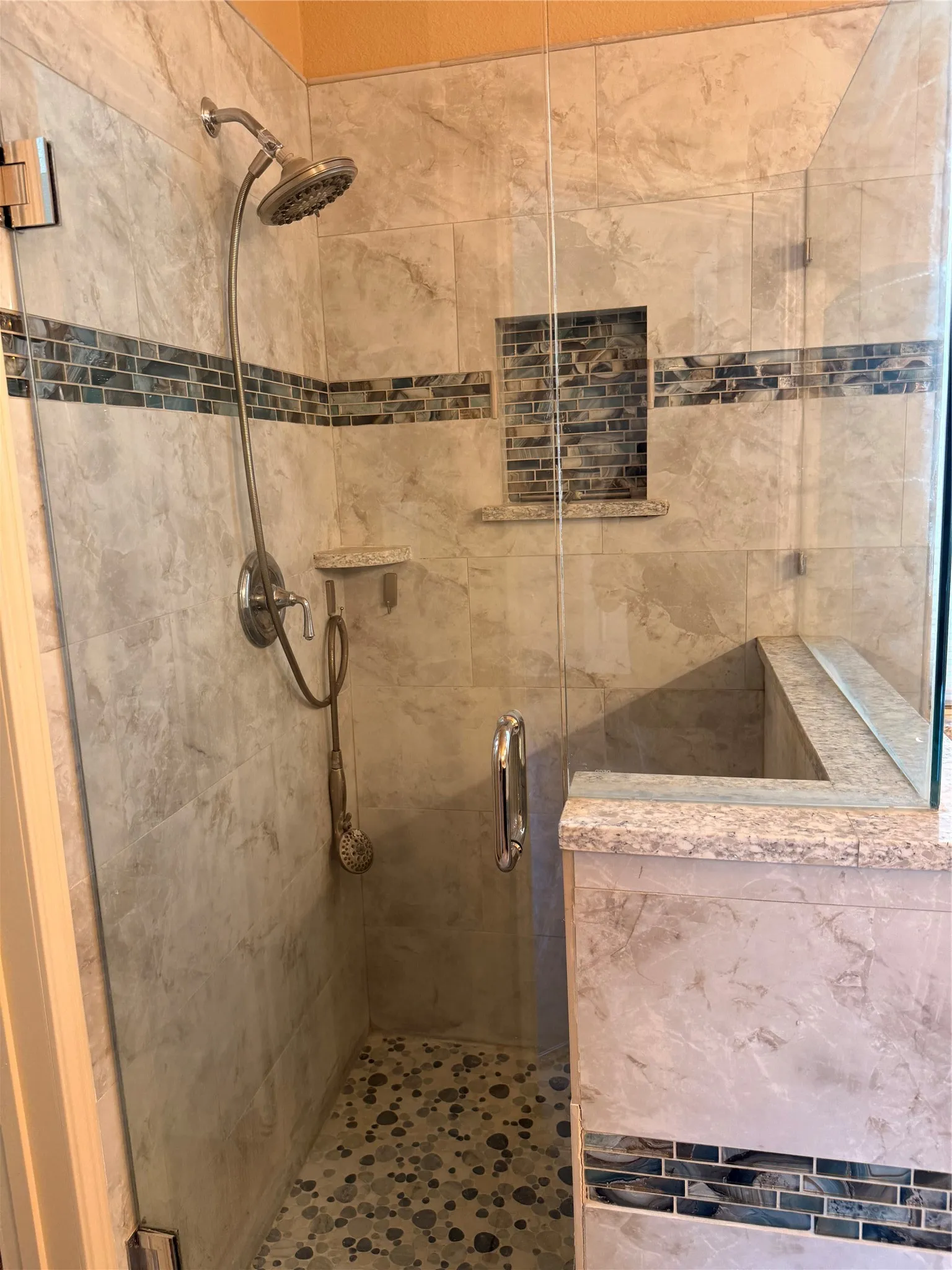 Single Family Residence For Sale in Tarrant County , 7804 Brook Meadow Lane, Fort Worth, Texas 76133, 3 Bedroom, 2 Bathroom, Garage spaces, 2,333 Sqft, built in 1999, mls#21409623, Real Estate Agent in Fort Worth, Homes For Sale in Tarrant county, Homes For Sale in Fort Worth, Realtor in Fort Worth Texas, Real Estate Brokerage Independent Realty Texas, Luminita Cordes Realtor
