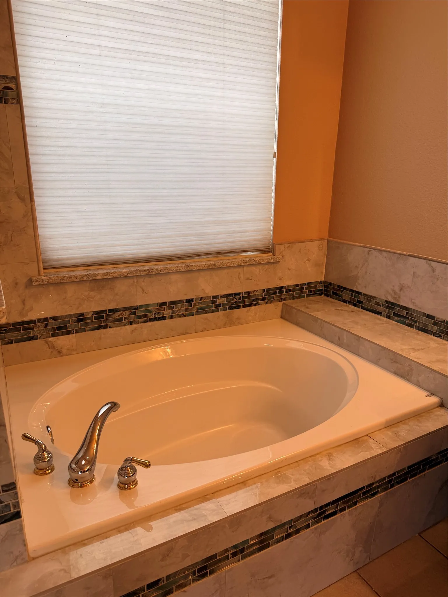 Single Family Residence For Sale in Tarrant County , 7804 Brook Meadow Lane, Fort Worth, Texas 76133, 3 Bedroom, 2 Bathroom, Garage spaces, 2,333 Sqft, built in 1999, mls#21409623, Real Estate Agent in Fort Worth, Homes For Sale in Tarrant county, Homes For Sale in Fort Worth, Realtor in Fort Worth Texas, Real Estate Brokerage Independent Realty Texas, Luminita Cordes Realtor