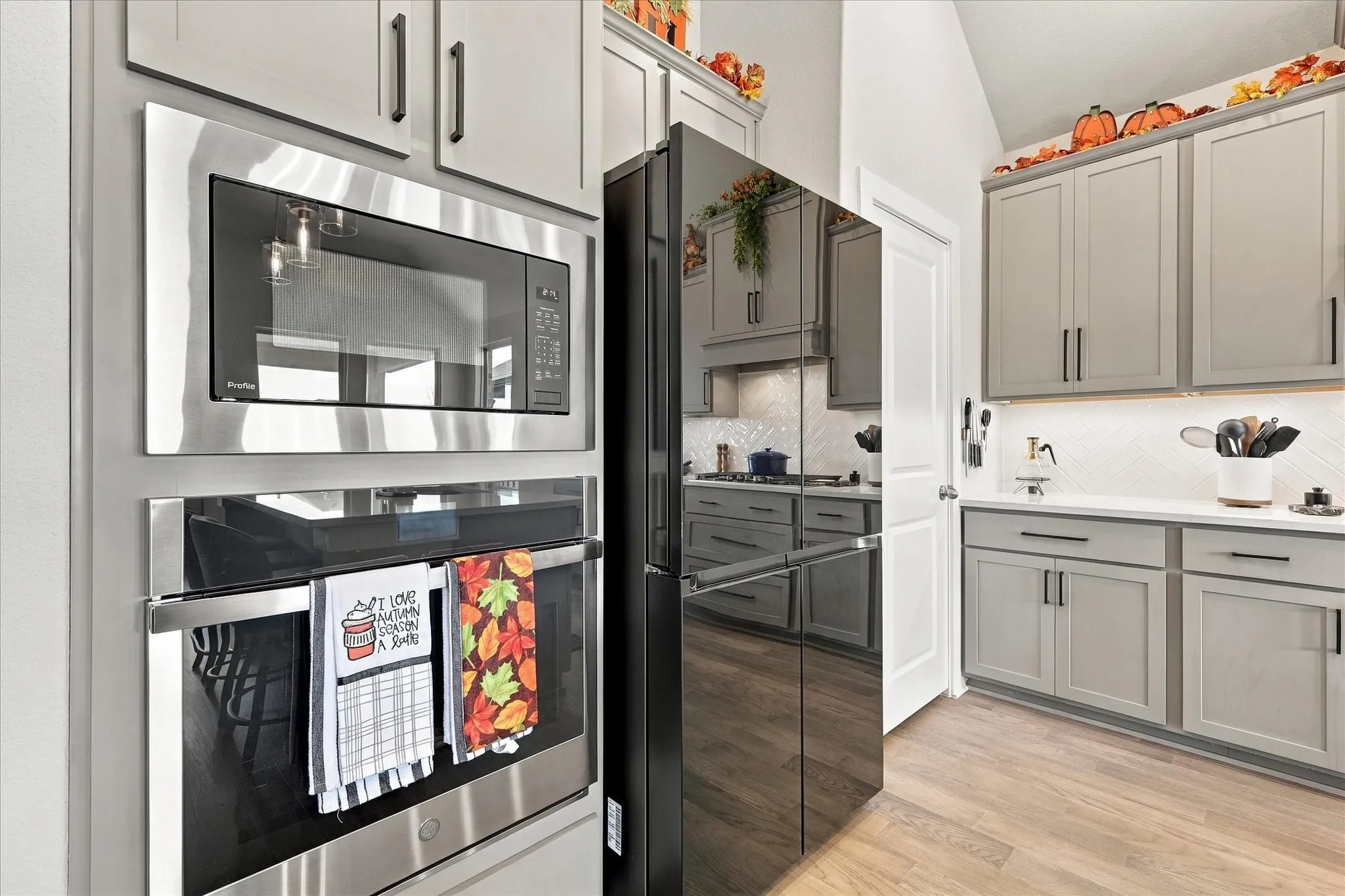 Frig remains with a full price offer. Convection oven.