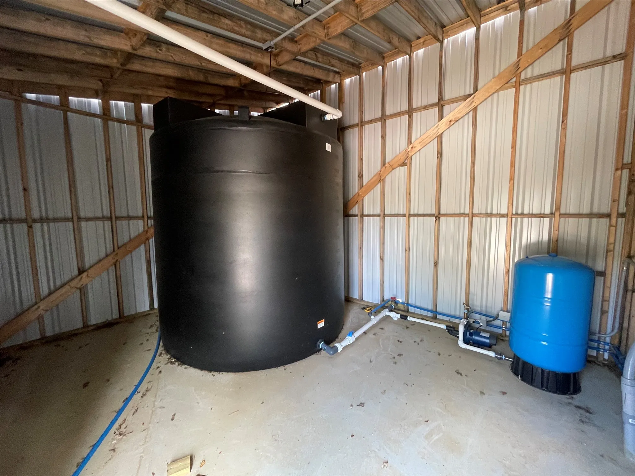 3000 gallon water tank