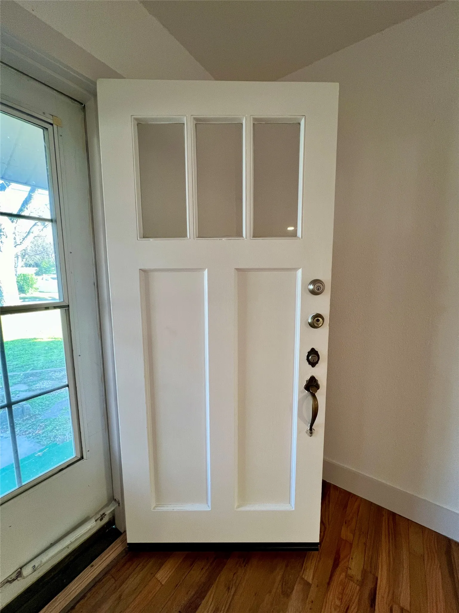 Single Family Residence For Rent in Tarrant County , 909 Hallum Street, River Oaks, Texas 76114, 4 Bedroom, 2 Bathroom, 2 Garage spaces, 1,876 Sqft, built in 1946, mls#21410128, Real Estate Agent in River Oaks, Homes For Rent in Tarrant county, Homes For Rent in River Oaks, Realtor in River Oaks Texas, Real Estate Brokerage Independent Realty Texas, Luminita Cordes Realtor
