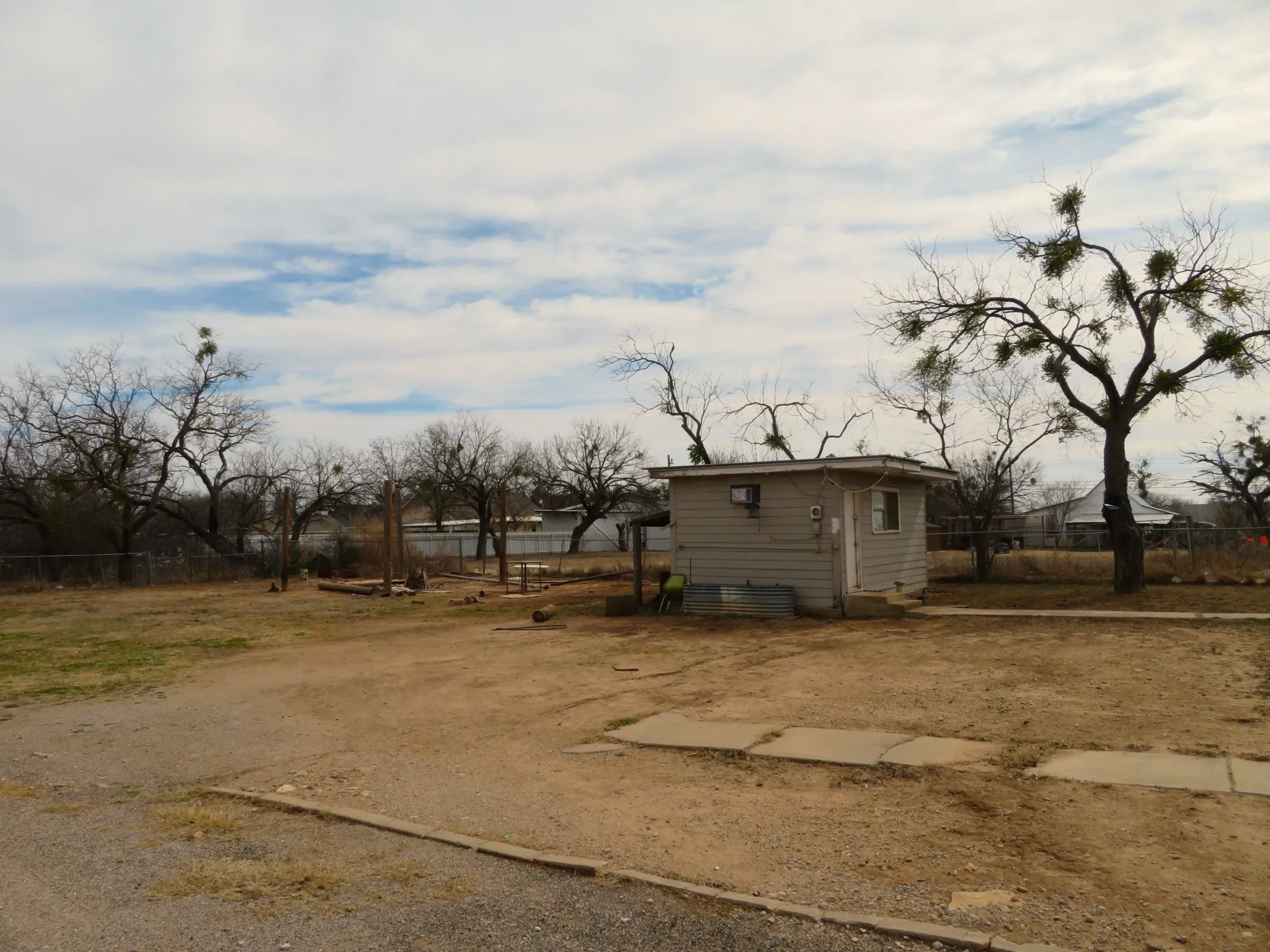 Single Family Residence For Sale in Coleman County , 911 W Liveoak Street, Coleman, Texas 76834, 3 Bedroom, 2 Bathroom, 4 Garage spaces, 1,778 Sqft, built in 1913, mls#21410158, Real Estate Agent in Coleman, Homes For Sale in Coleman county, Homes For Sale in Coleman, Realtor in Coleman Texas, Real Estate Brokerage Independent Realty Texas, Luminita Cordes Realtor