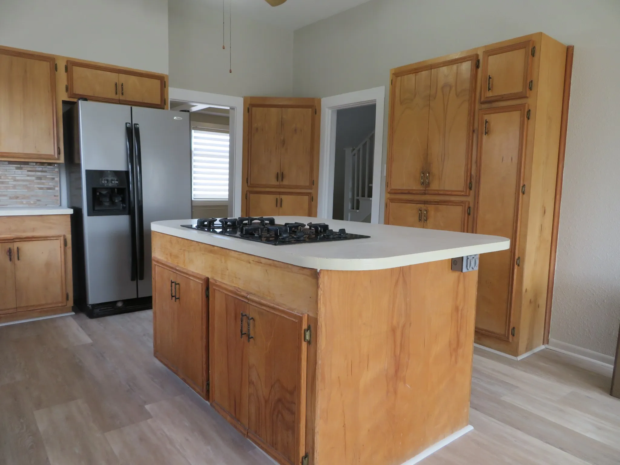 Single Family Residence For Sale in Coleman County , 911 W Liveoak Street, Coleman, Texas 76834, 3 Bedroom, 2 Bathroom, 4 Garage spaces, 1,778 Sqft, built in 1913, mls#21410158, Real Estate Agent in Coleman, Homes For Sale in Coleman county, Homes For Sale in Coleman, Realtor in Coleman Texas, Real Estate Brokerage Independent Realty Texas, Luminita Cordes Realtor