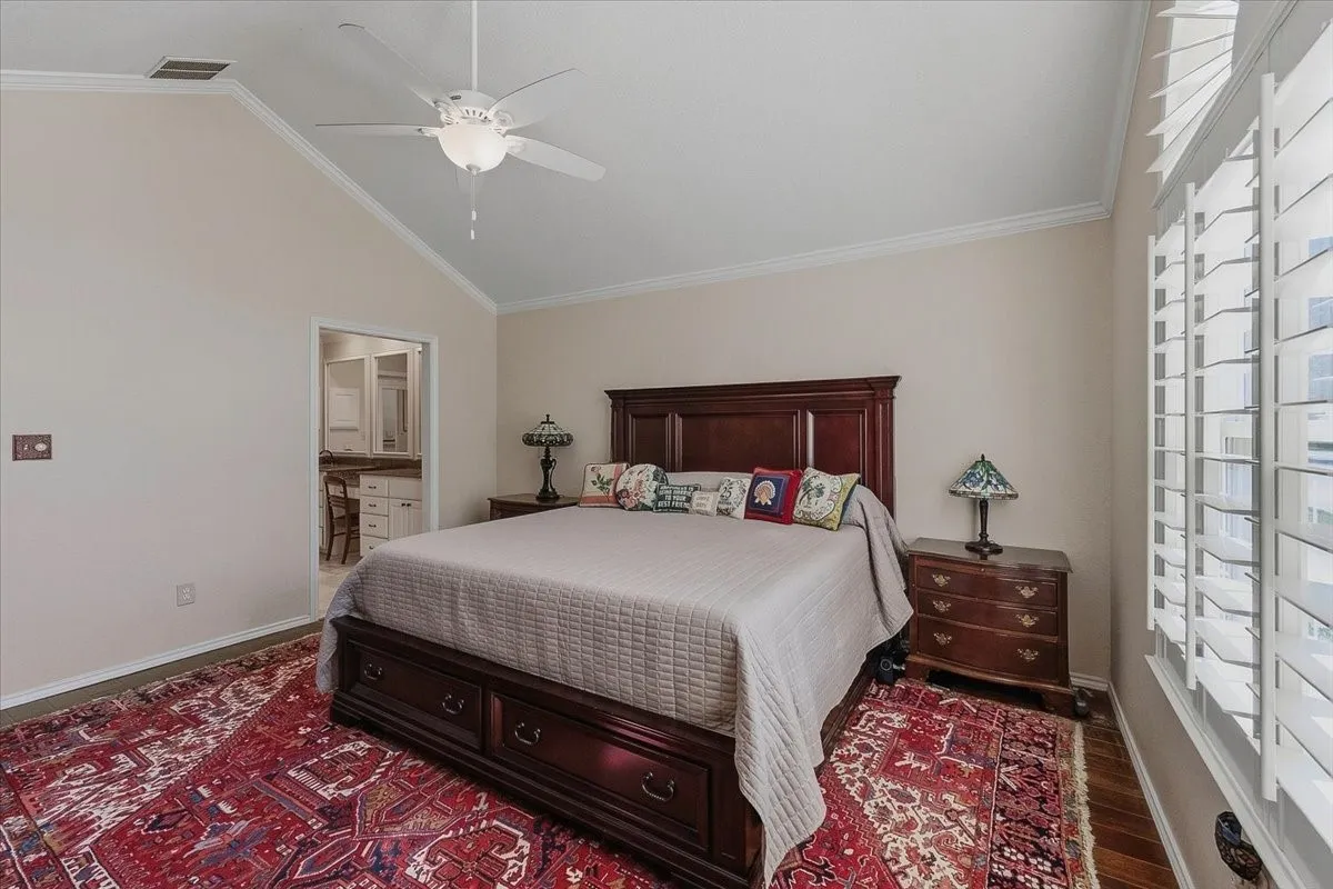 Condominium For Sale in Tarrant County , 6137 Haley Lane, Fort Worth, Texas 76132, 3 Bedroom, 2 Bathroom, 2 Garage spaces, 1,741 Sqft, built in 1998, mls#21409063, Real Estate Agent in Fort Worth, Homes For Sale in Tarrant county, Homes For Sale in Fort Worth, Realtor in Fort Worth Texas, Real Estate Brokerage Independent Realty Texas, Luminita Cordes Realtor