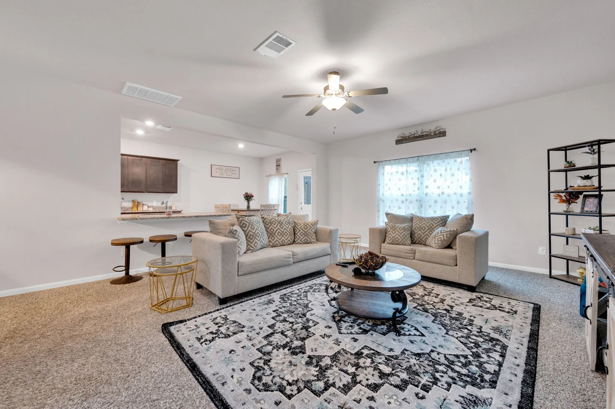 Single Family Residence For Sale in Ellis County , 917 Clark Drive, Ferris, Texas 75125, 4 Bedroom, 3 Bathroom, 2 Garage spaces, 2,613 Sqft, built in 2021, mls#21409725, Real Estate Agent in Ferris, Homes For Sale in Ellis county, Homes For Sale in Ferris, Realtor in Ferris Texas, Real Estate Brokerage Independent Realty Texas, Luminita Cordes Realtor