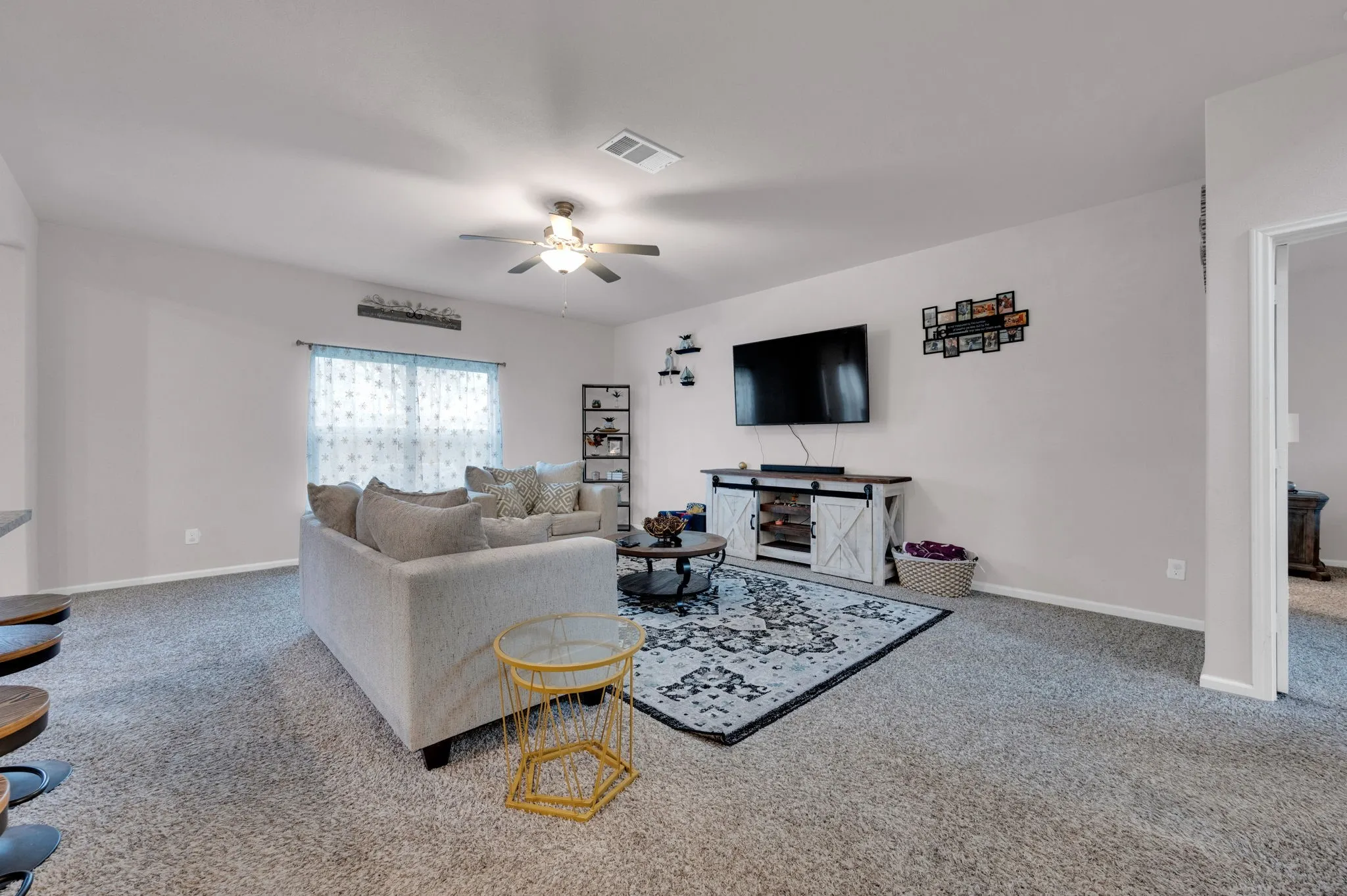 Single Family Residence For Sale in Ellis County , 917 Clark Drive, Ferris, Texas 75125, 4 Bedroom, 3 Bathroom, 2 Garage spaces, 2,613 Sqft, built in 2021, mls#21409725, Real Estate Agent in Ferris, Homes For Sale in Ellis county, Homes For Sale in Ferris, Realtor in Ferris Texas, Real Estate Brokerage Independent Realty Texas, Luminita Cordes Realtor