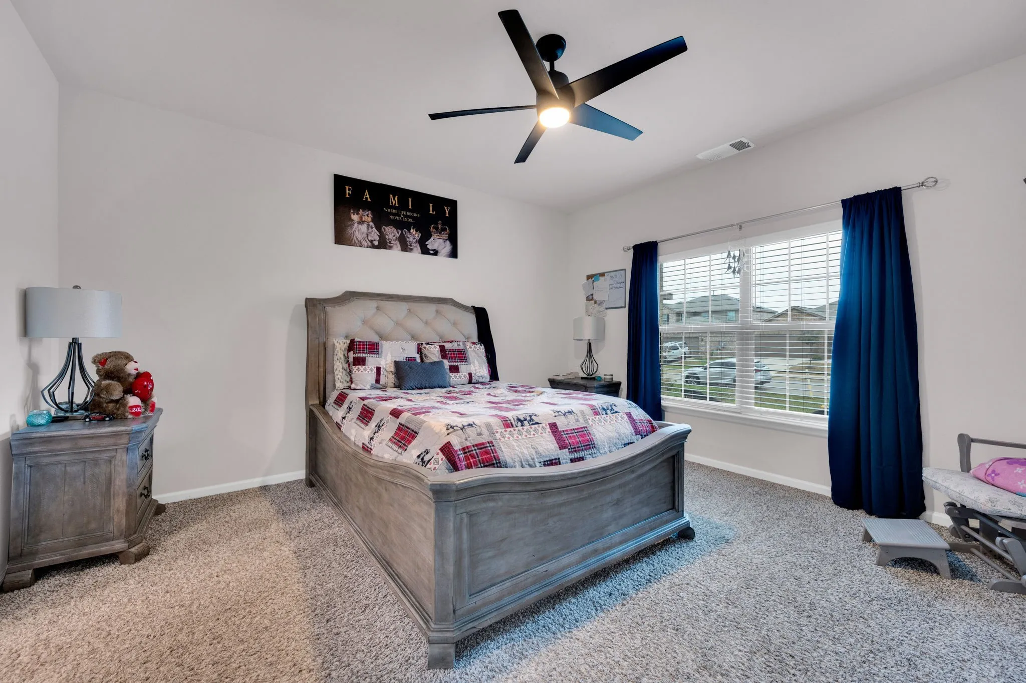 Single Family Residence For Sale in Ellis County , 917 Clark Drive, Ferris, Texas 75125, 4 Bedroom, 3 Bathroom, 2 Garage spaces, 2,613 Sqft, built in 2021, mls#21409725, Real Estate Agent in Ferris, Homes For Sale in Ellis county, Homes For Sale in Ferris, Realtor in Ferris Texas, Real Estate Brokerage Independent Realty Texas, Luminita Cordes Realtor