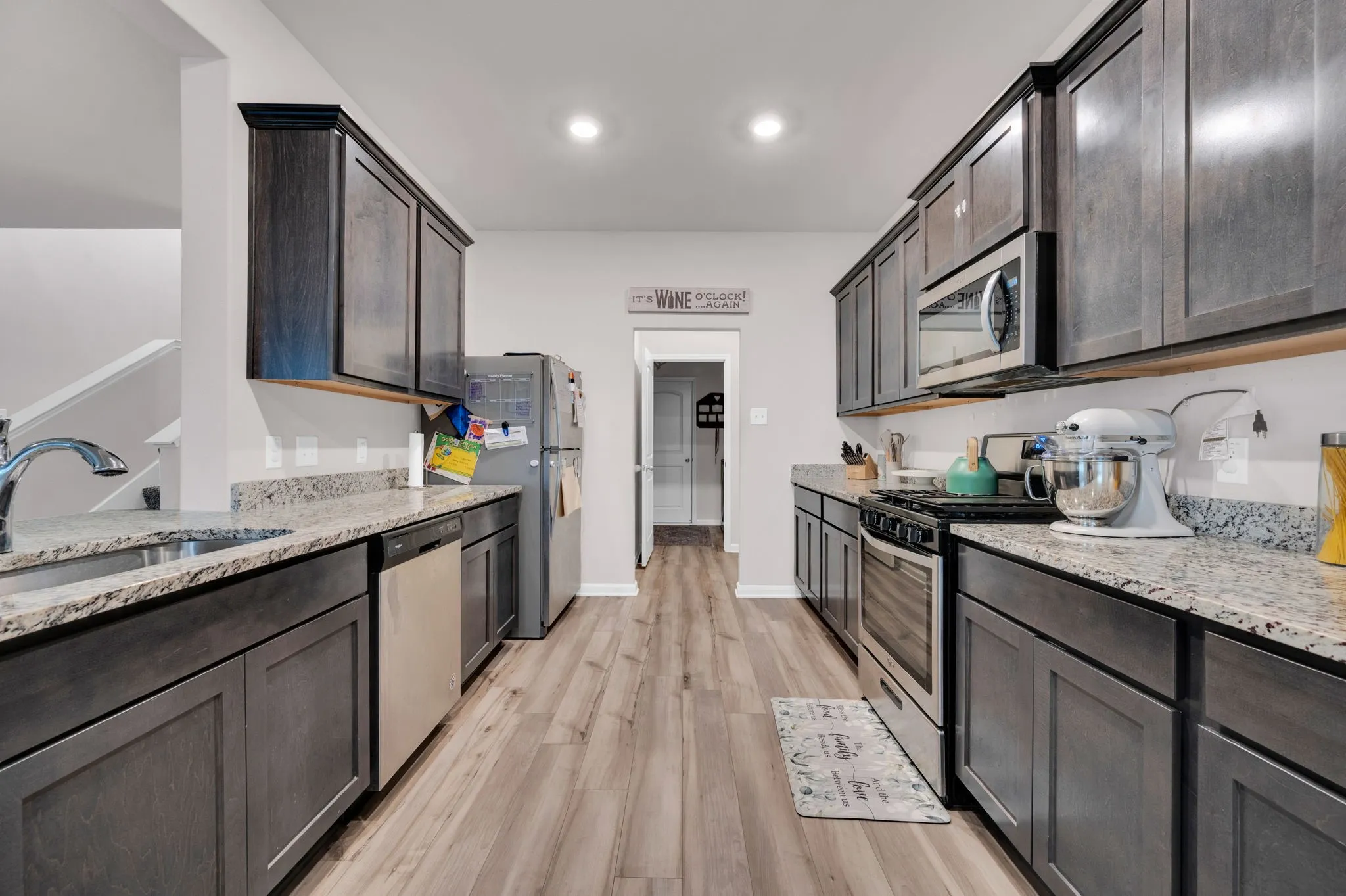 Single Family Residence For Sale in Ellis County , 917 Clark Drive, Ferris, Texas 75125, 4 Bedroom, 3 Bathroom, 2 Garage spaces, 2,613 Sqft, built in 2021, mls#21409725, Real Estate Agent in Ferris, Homes For Sale in Ellis county, Homes For Sale in Ferris, Realtor in Ferris Texas, Real Estate Brokerage Independent Realty Texas, Luminita Cordes Realtor