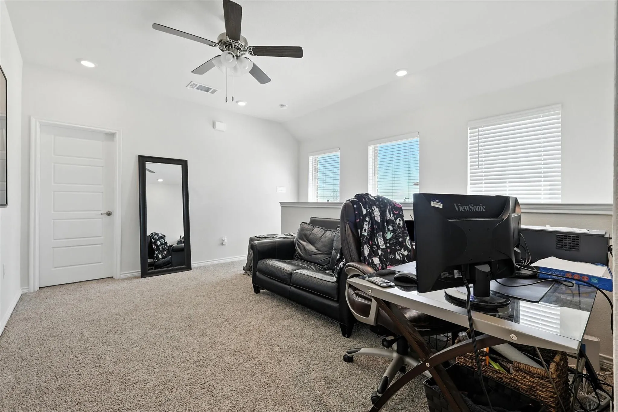 Single Family Residence For Sale in Collin County , 3012 Still Creek Lane, Anna, Texas 75409, 3 Bedroom, 3 Bathroom, 2 Garage spaces, 1,965 Sqft, built in 2024, mls#21410160, Real Estate Agent in Anna, Homes For Sale in Collin county, Homes For Sale in Anna, Realtor in Anna Texas, Real Estate Brokerage Independent Realty Texas, Luminita Cordes Realtor