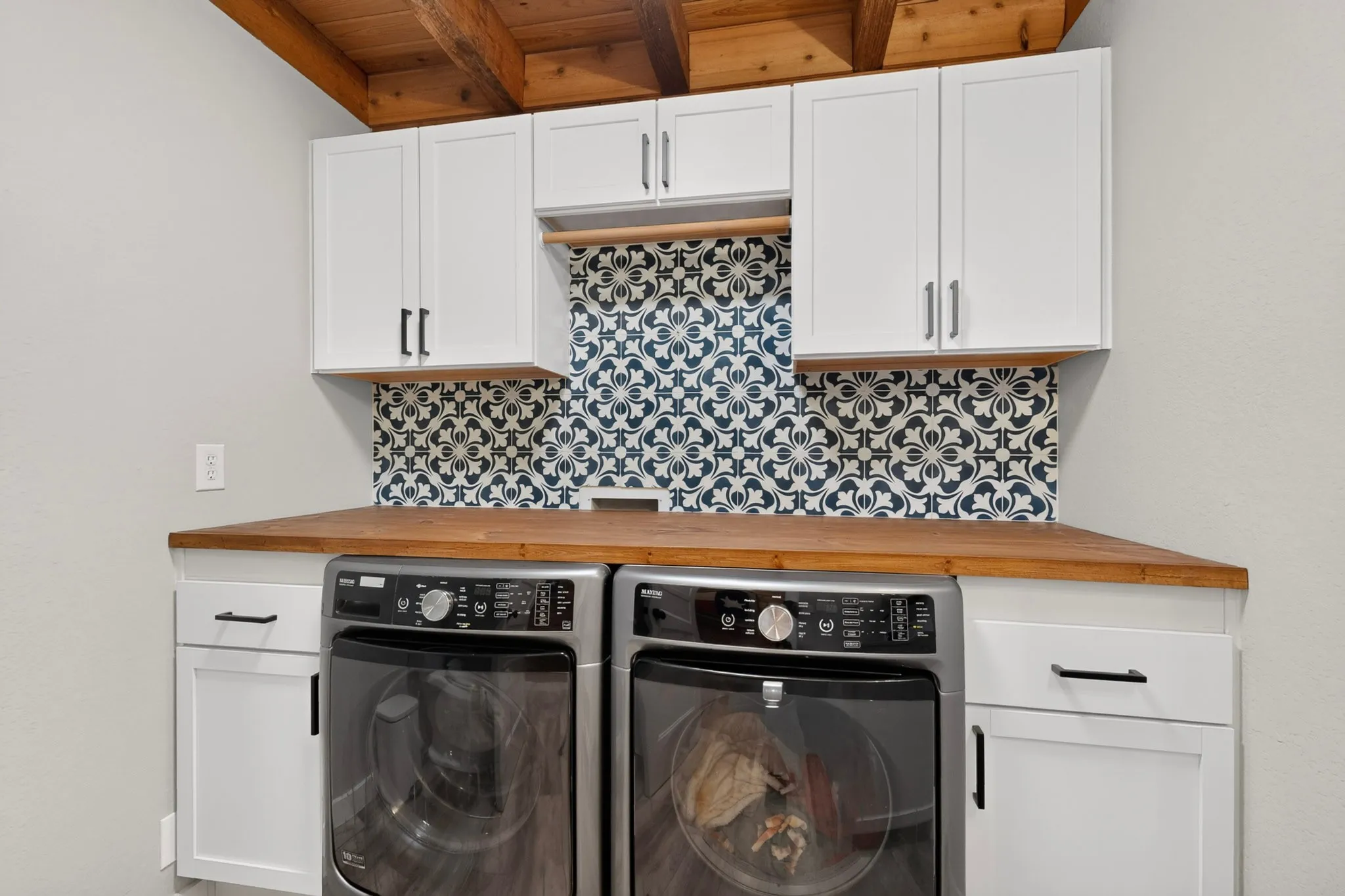 Full Size Laundry and 1/2 bath Area