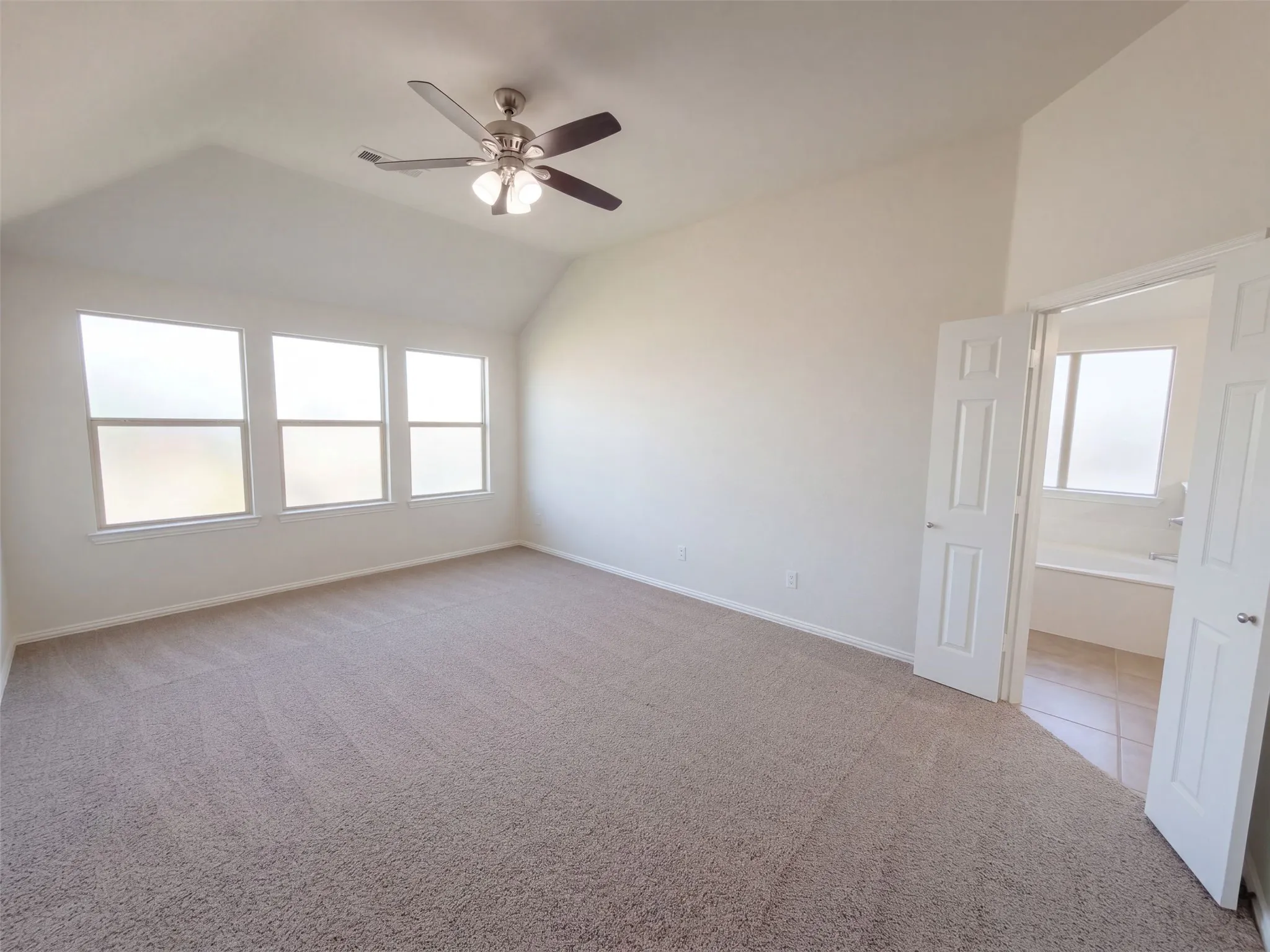 Single Family Residence For Sale in Kaufman County , 2030 Uvalde Drive, Forney, Texas 75126, 5 Bedroom, 3 Bathroom, 3 Garage spaces, 3,568 Sqft, built in 2008, mls#21410155, Real Estate Agent in Forney, Homes For Sale in Kaufman county, Homes For Sale in Forney, Realtor in Forney Texas, Real Estate Brokerage Independent Realty Texas, Luminita Cordes Realtor