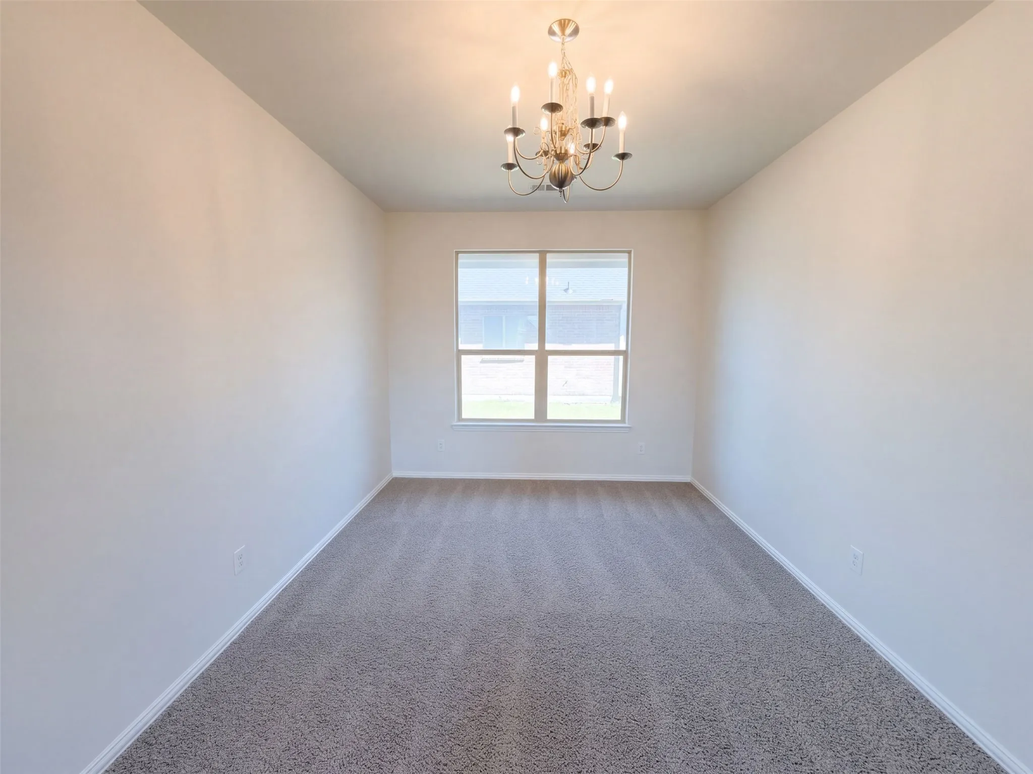 Single Family Residence For Sale in Kaufman County , 2030 Uvalde Drive, Forney, Texas 75126, 5 Bedroom, 3 Bathroom, 3 Garage spaces, 3,568 Sqft, built in 2008, mls#21410155, Real Estate Agent in Forney, Homes For Sale in Kaufman county, Homes For Sale in Forney, Realtor in Forney Texas, Real Estate Brokerage Independent Realty Texas, Luminita Cordes Realtor