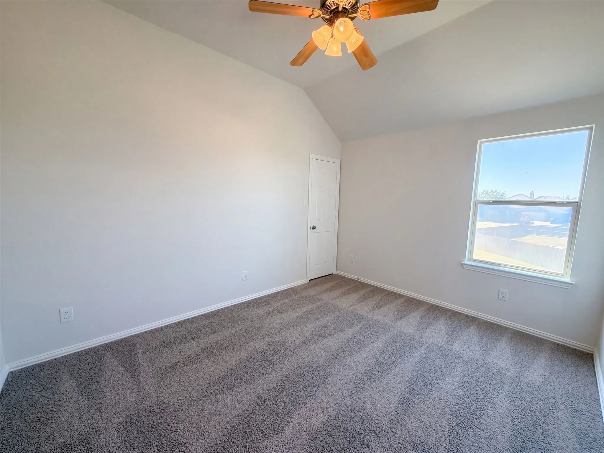 Single Family Residence For Sale in Kaufman County , 2030 Uvalde Drive, Forney, Texas 75126, 5 Bedroom, 3 Bathroom, 3 Garage spaces, 3,568 Sqft, built in 2008, mls#21410155, Real Estate Agent in Forney, Homes For Sale in Kaufman county, Homes For Sale in Forney, Realtor in Forney Texas, Real Estate Brokerage Independent Realty Texas, Luminita Cordes Realtor