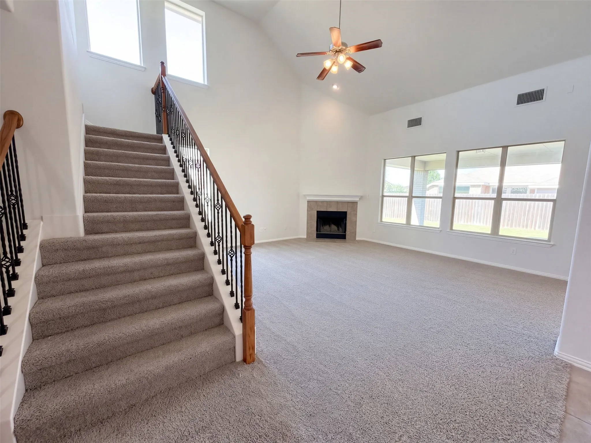 Single Family Residence For Sale in Kaufman County , 2030 Uvalde Drive, Forney, Texas 75126, 5 Bedroom, 3 Bathroom, 3 Garage spaces, 3,568 Sqft, built in 2008, mls#21410155, Real Estate Agent in Forney, Homes For Sale in Kaufman county, Homes For Sale in Forney, Realtor in Forney Texas, Real Estate Brokerage Independent Realty Texas, Luminita Cordes Realtor