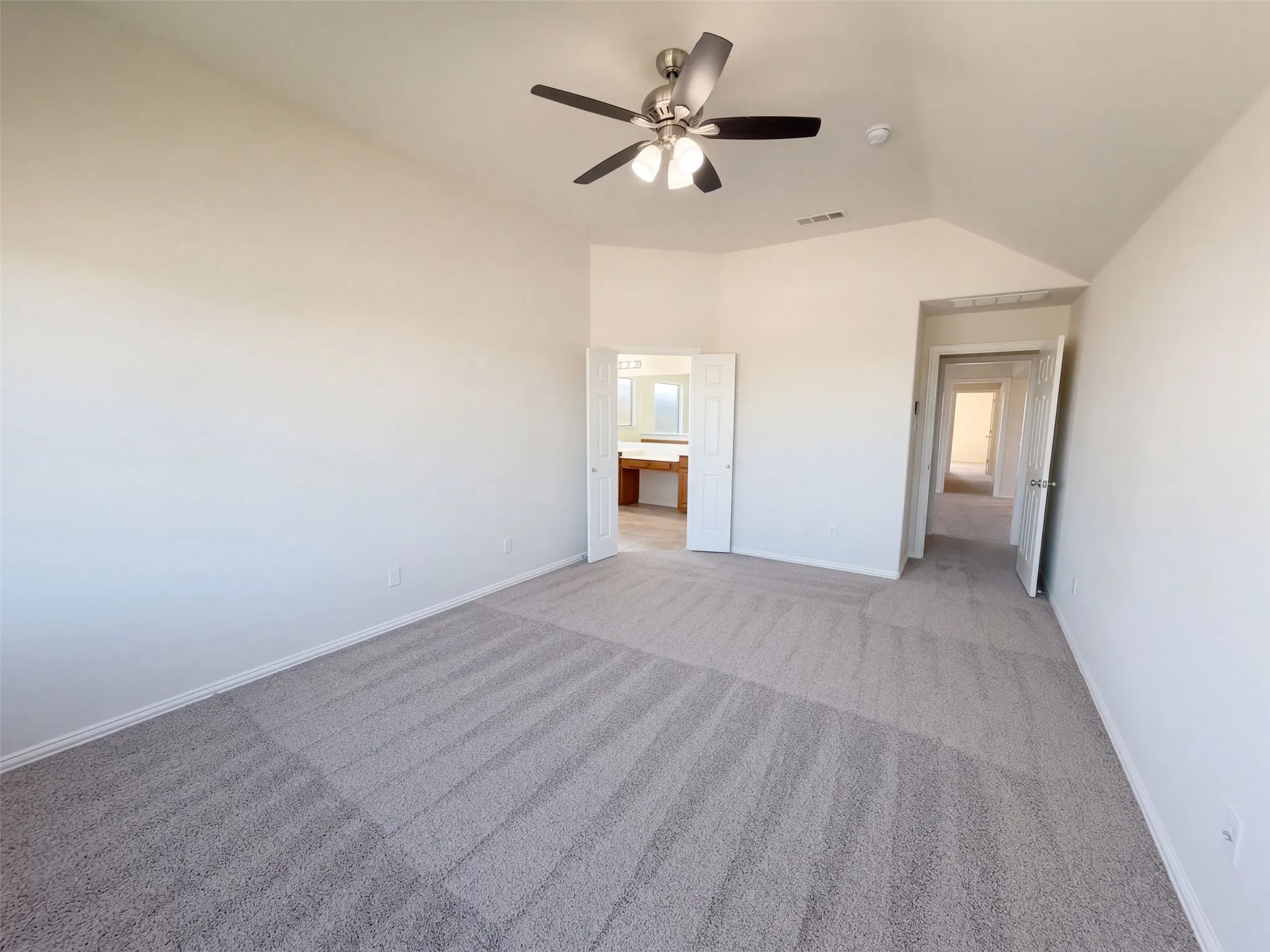 Single Family Residence For Sale in Kaufman County , 2030 Uvalde Drive, Forney, Texas 75126, 5 Bedroom, 3 Bathroom, 3 Garage spaces, 3,568 Sqft, built in 2008, mls#21410155, Real Estate Agent in Forney, Homes For Sale in Kaufman county, Homes For Sale in Forney, Realtor in Forney Texas, Real Estate Brokerage Independent Realty Texas, Luminita Cordes Realtor