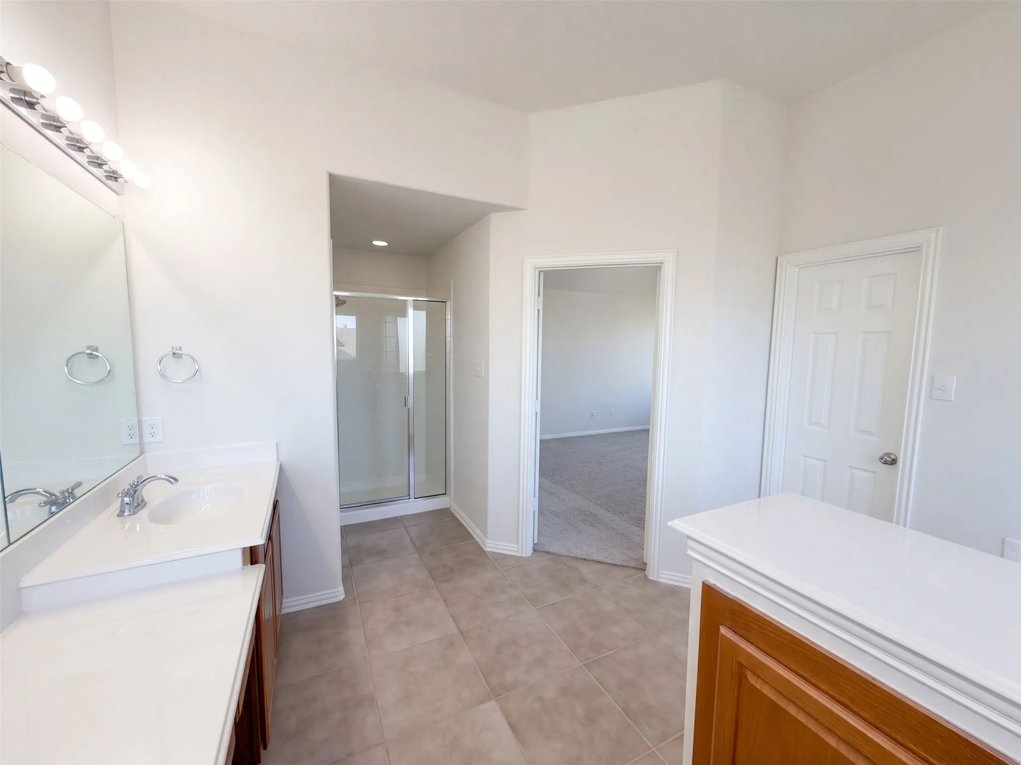 Single Family Residence For Sale in Kaufman County , 2030 Uvalde Drive, Forney, Texas 75126, 5 Bedroom, 3 Bathroom, 3 Garage spaces, 3,568 Sqft, built in 2008, mls#21410155, Real Estate Agent in Forney, Homes For Sale in Kaufman county, Homes For Sale in Forney, Realtor in Forney Texas, Real Estate Brokerage Independent Realty Texas, Luminita Cordes Realtor