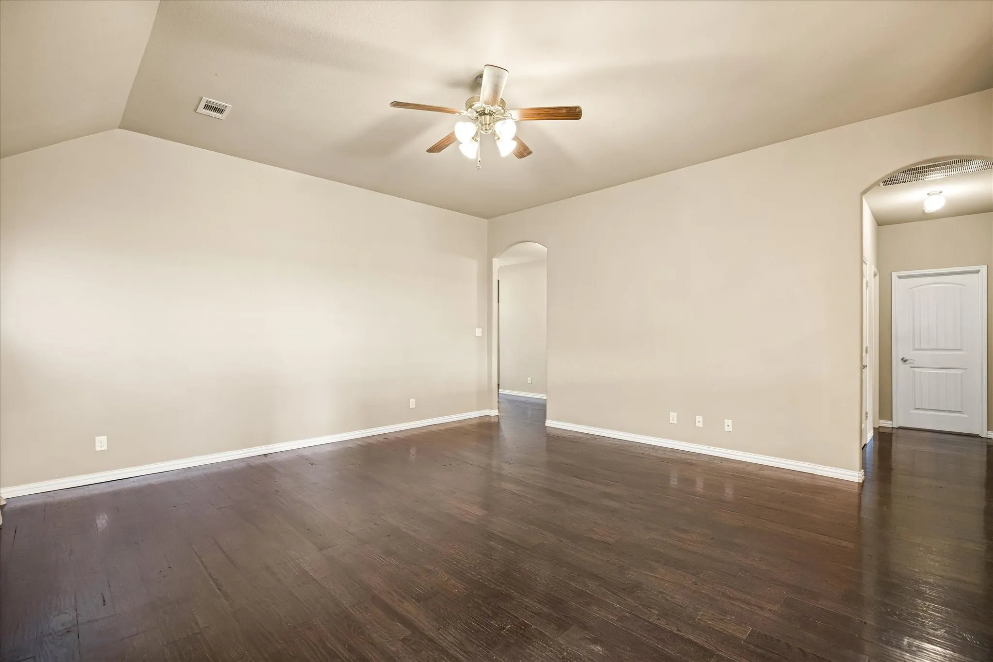 Single Family Residence For Sale in Tarrant County , 2064 Leonard Ranch Road, Fort Worth, Texas 76134, 4 Bedroom, 2 Bathroom, 2 Garage spaces, 1,776 Sqft, built in 2015, mls#21408709, Real Estate Agent in Fort Worth, Homes For Sale in Tarrant county, Homes For Sale in Fort Worth, Realtor in Fort Worth Texas, Real Estate Brokerage Independent Realty Texas, Luminita Cordes Realtor