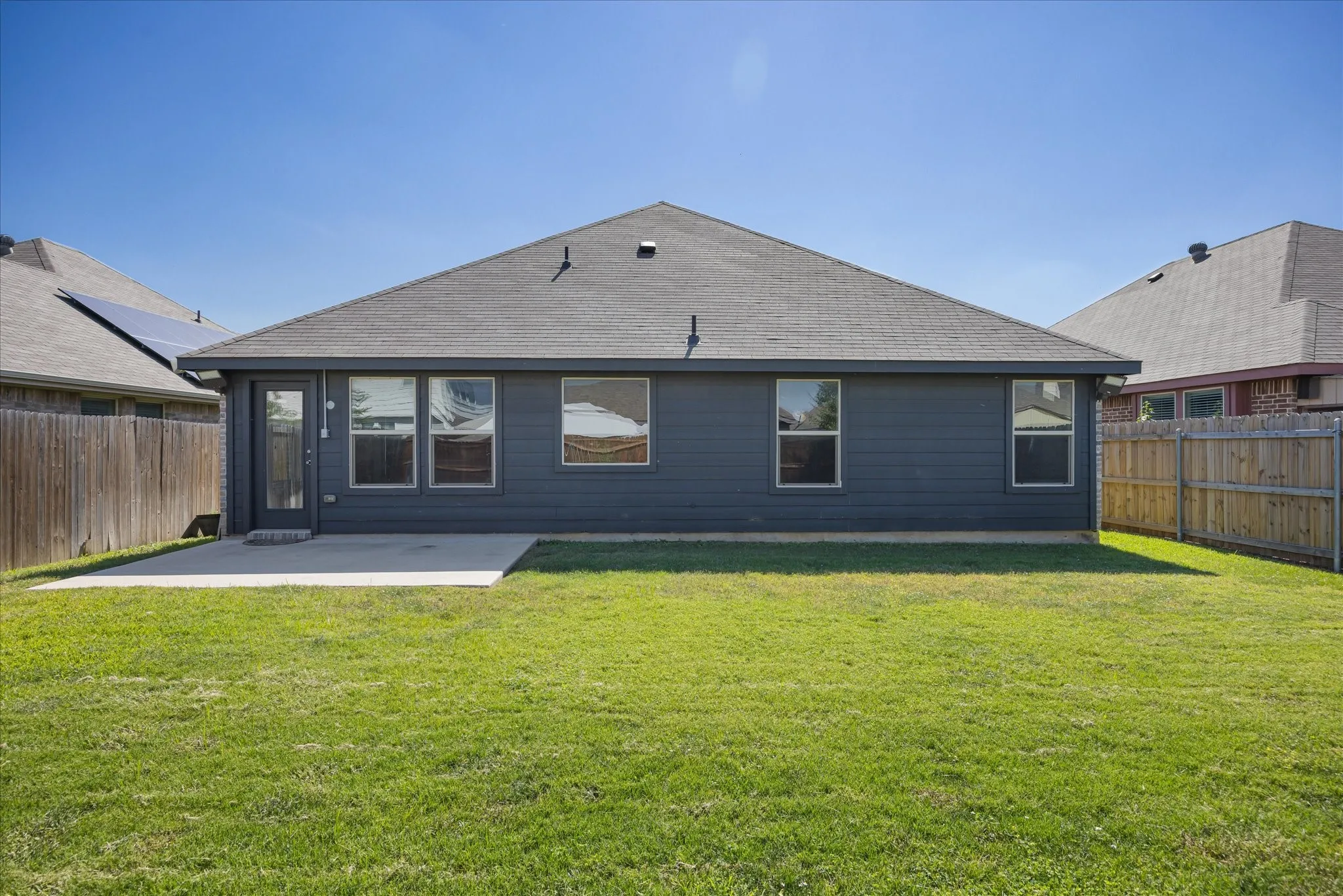 Single Family Residence For Sale in Tarrant County , 2064 Leonard Ranch Road, Fort Worth, Texas 76134, 4 Bedroom, 2 Bathroom, 2 Garage spaces, 1,776 Sqft, built in 2015, mls#21408709, Real Estate Agent in Fort Worth, Homes For Sale in Tarrant county, Homes For Sale in Fort Worth, Realtor in Fort Worth Texas, Real Estate Brokerage Independent Realty Texas, Luminita Cordes Realtor