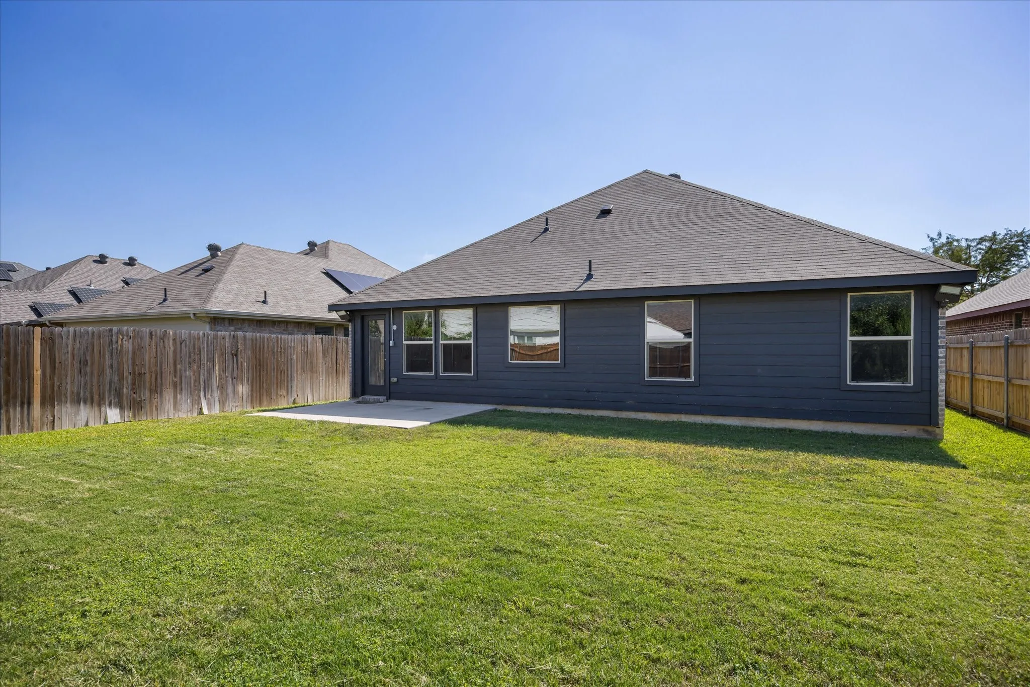 Single Family Residence For Sale in Tarrant County , 2064 Leonard Ranch Road, Fort Worth, Texas 76134, 4 Bedroom, 2 Bathroom, 2 Garage spaces, 1,776 Sqft, built in 2015, mls#21408709, Real Estate Agent in Fort Worth, Homes For Sale in Tarrant county, Homes For Sale in Fort Worth, Realtor in Fort Worth Texas, Real Estate Brokerage Independent Realty Texas, Luminita Cordes Realtor