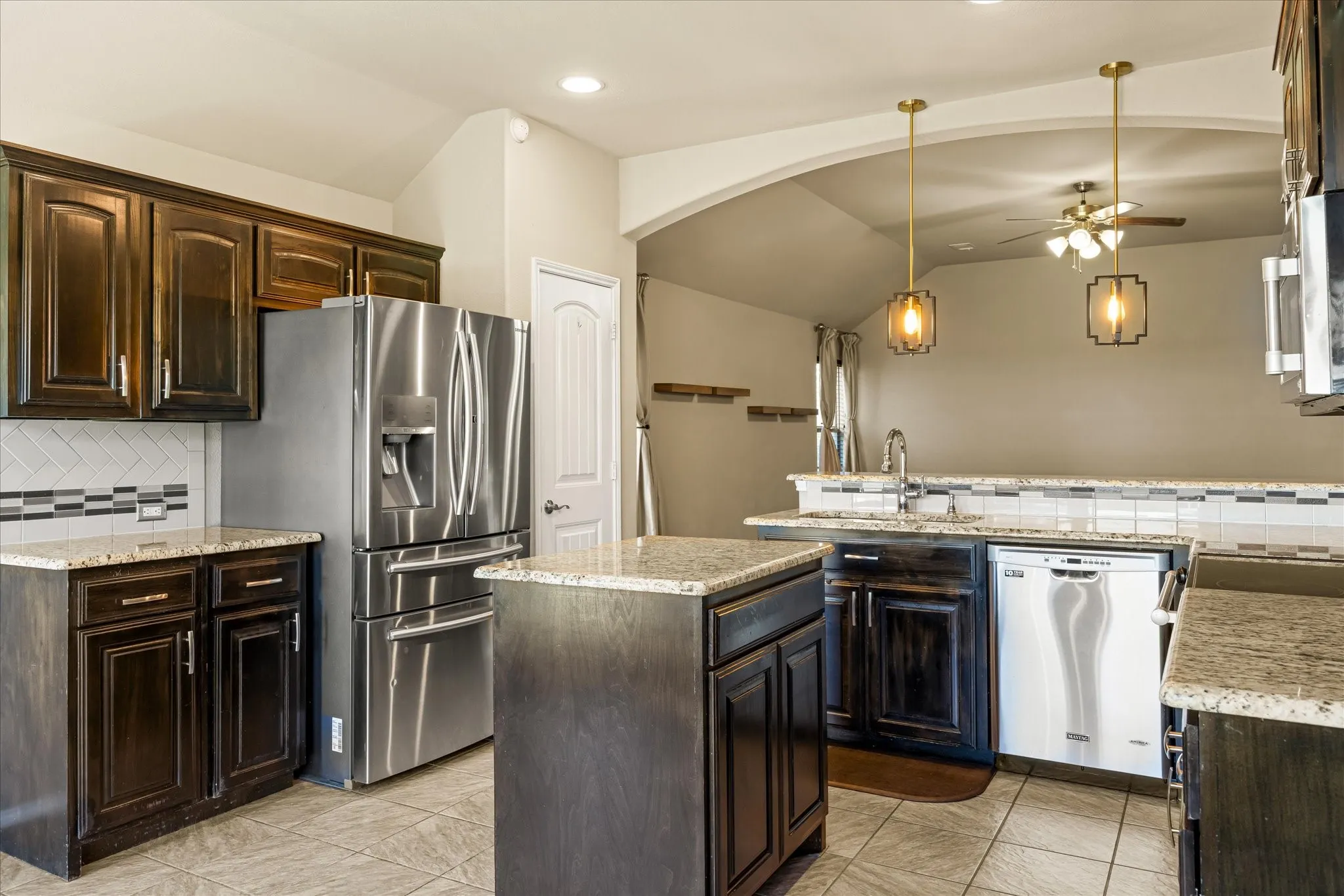 Single Family Residence For Sale in Tarrant County , 2064 Leonard Ranch Road, Fort Worth, Texas 76134, 4 Bedroom, 2 Bathroom, 2 Garage spaces, 1,776 Sqft, built in 2015, mls#21408709, Real Estate Agent in Fort Worth, Homes For Sale in Tarrant county, Homes For Sale in Fort Worth, Realtor in Fort Worth Texas, Real Estate Brokerage Independent Realty Texas, Luminita Cordes Realtor