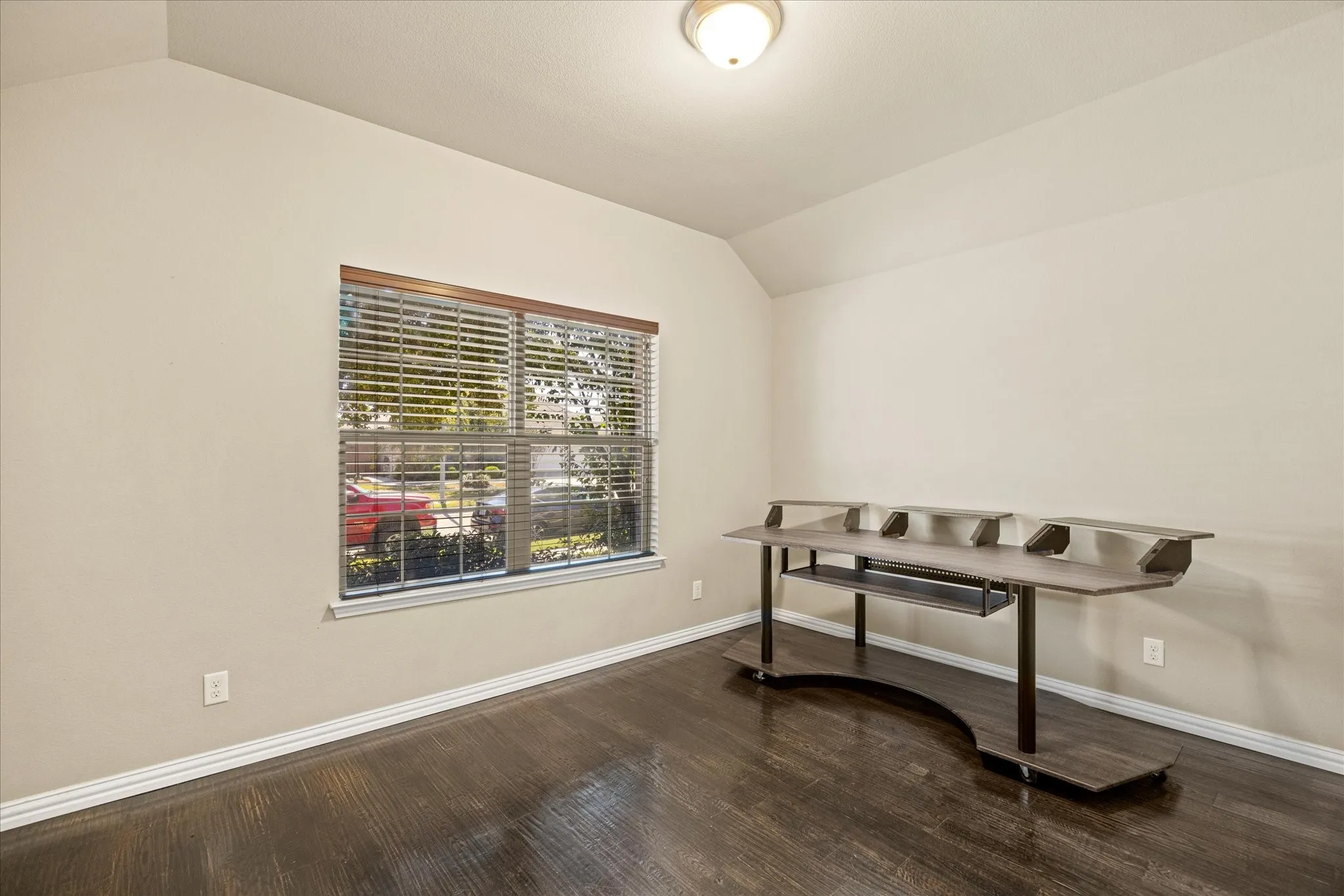 Single Family Residence For Sale in Tarrant County , 2064 Leonard Ranch Road, Fort Worth, Texas 76134, 4 Bedroom, 2 Bathroom, 2 Garage spaces, 1,776 Sqft, built in 2015, mls#21408709, Real Estate Agent in Fort Worth, Homes For Sale in Tarrant county, Homes For Sale in Fort Worth, Realtor in Fort Worth Texas, Real Estate Brokerage Independent Realty Texas, Luminita Cordes Realtor
