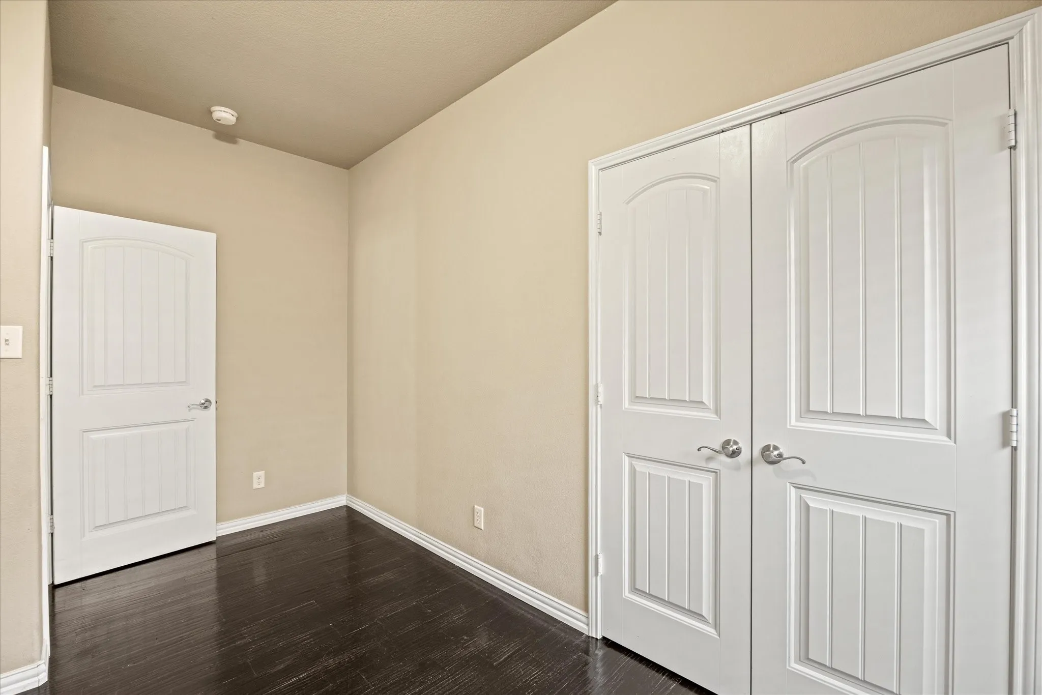 Single Family Residence For Sale in Tarrant County , 2064 Leonard Ranch Road, Fort Worth, Texas 76134, 4 Bedroom, 2 Bathroom, 2 Garage spaces, 1,776 Sqft, built in 2015, mls#21408709, Real Estate Agent in Fort Worth, Homes For Sale in Tarrant county, Homes For Sale in Fort Worth, Realtor in Fort Worth Texas, Real Estate Brokerage Independent Realty Texas, Luminita Cordes Realtor