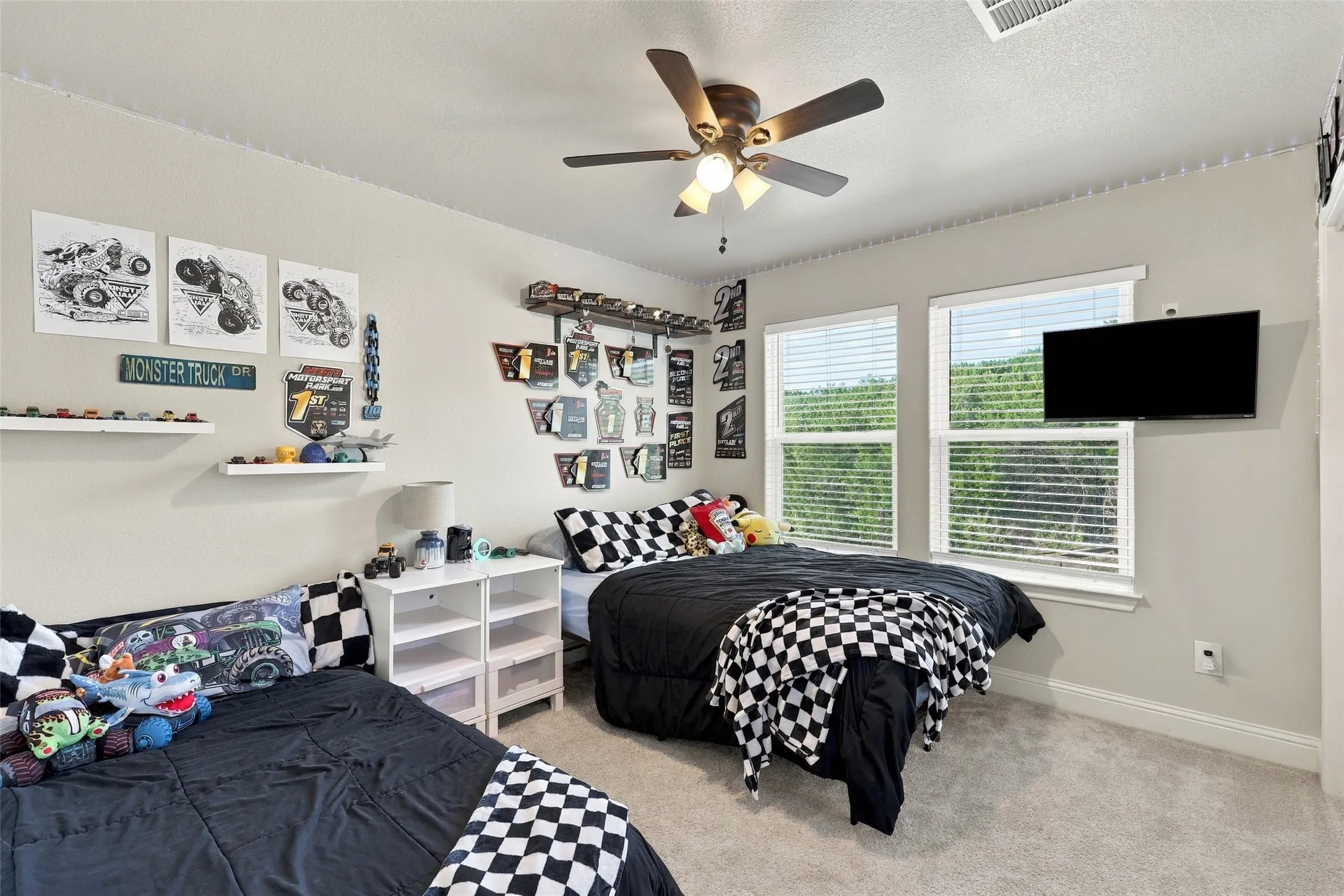 Single Family Residence For Sale in Hood County , 1006 Mojave Trail, Granbury, Texas 76048, 4 Bedroom, 4 Bathroom, 2 Garage spaces, 2,286 Sqft, built in 2021, mls#21410167, Real Estate Agent in Granbury, Homes For Sale in Hood county, Homes For Sale in Granbury, Realtor in Granbury Texas, Real Estate Brokerage Independent Realty Texas, Luminita Cordes Realtor