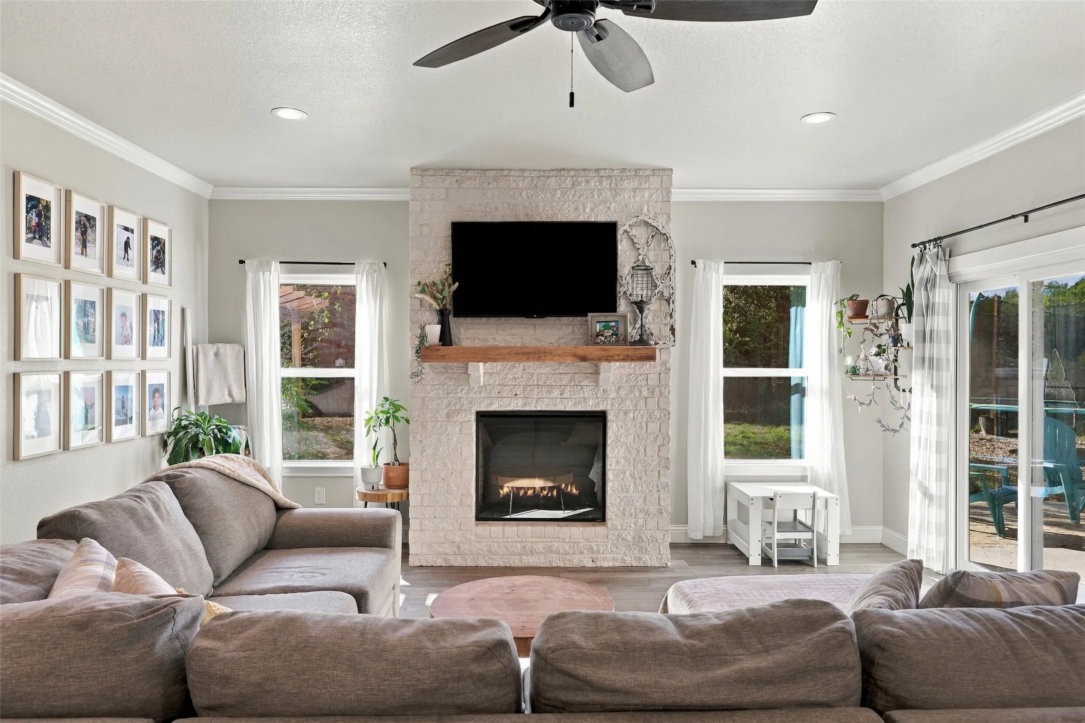 Single Family Residence For Sale in Hood County , 1006 Mojave Trail, Granbury, Texas 76048, 4 Bedroom, 4 Bathroom, 2 Garage spaces, 2,286 Sqft, built in 2021, mls#21410167, Real Estate Agent in Granbury, Homes For Sale in Hood county, Homes For Sale in Granbury, Realtor in Granbury Texas, Real Estate Brokerage Independent Realty Texas, Luminita Cordes Realtor