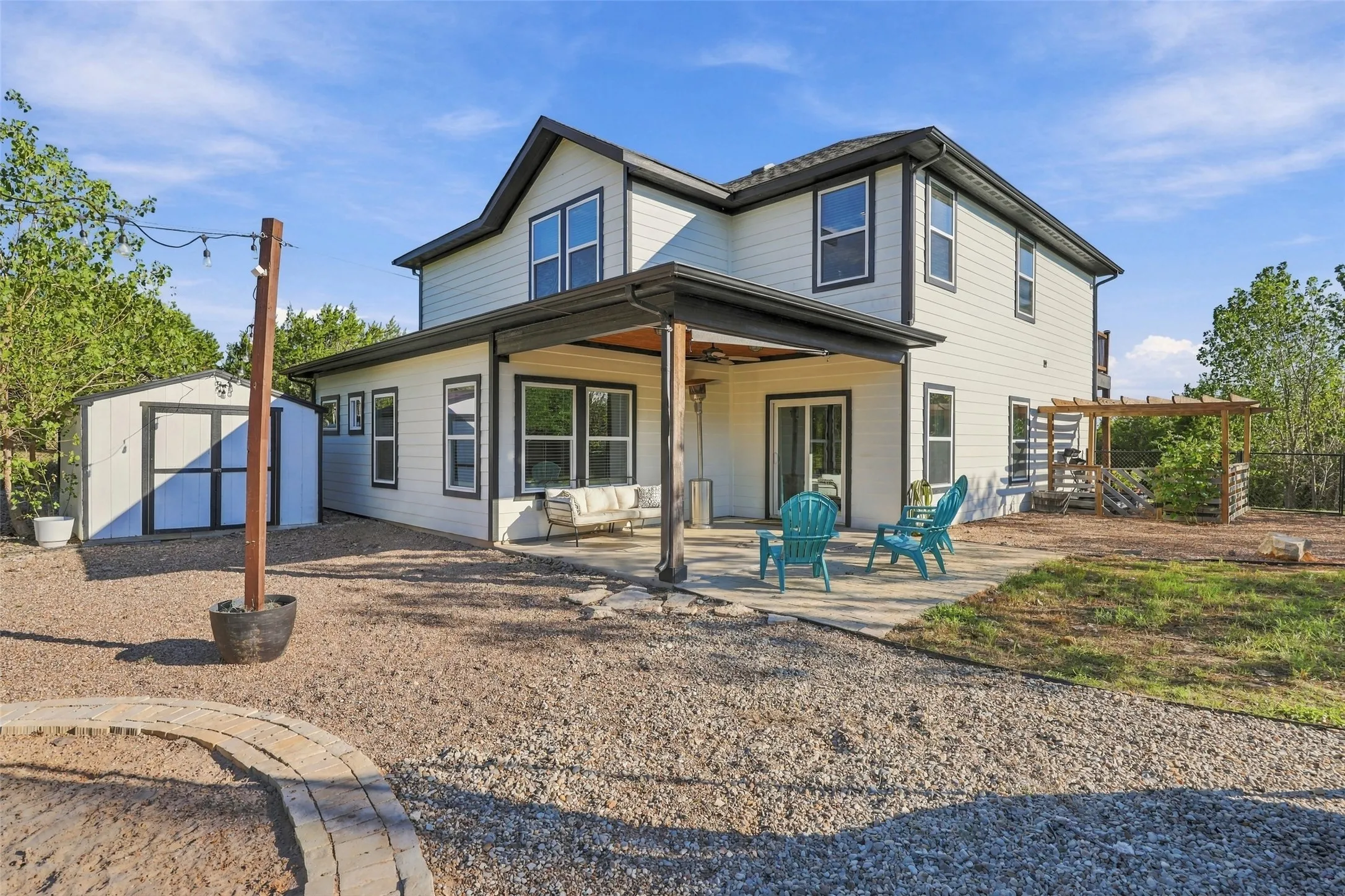 Single Family Residence For Sale in Hood County , 1006 Mojave Trail, Granbury, Texas 76048, 4 Bedroom, 4 Bathroom, 2 Garage spaces, 2,286 Sqft, built in 2021, mls#21410167, Real Estate Agent in Granbury, Homes For Sale in Hood county, Homes For Sale in Granbury, Realtor in Granbury Texas, Real Estate Brokerage Independent Realty Texas, Luminita Cordes Realtor
