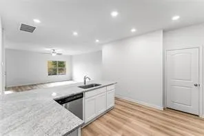 Townhouse For Rent in Collin County , 1301 Parker Drive, Princeton, Texas 75407, 3 Bedroom, 3 Bathroom, 2 Garage spaces, 1,550 Sqft, built in 2022, mls#21410117, Real Estate Agent in Princeton, Homes For Rent in Collin county, Homes For Rent in Princeton, Realtor in Princeton Texas, Real Estate Brokerage Independent Realty Texas, Luminita Cordes Realtor
