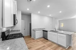 Townhouse For Rent in Collin County , 1301 Parker Drive, Princeton, Texas 75407, 3 Bedroom, 3 Bathroom, 2 Garage spaces, 1,550 Sqft, built in 2022, mls#21410117, Real Estate Agent in Princeton, Homes For Rent in Collin county, Homes For Rent in Princeton, Realtor in Princeton Texas, Real Estate Brokerage Independent Realty Texas, Luminita Cordes Realtor