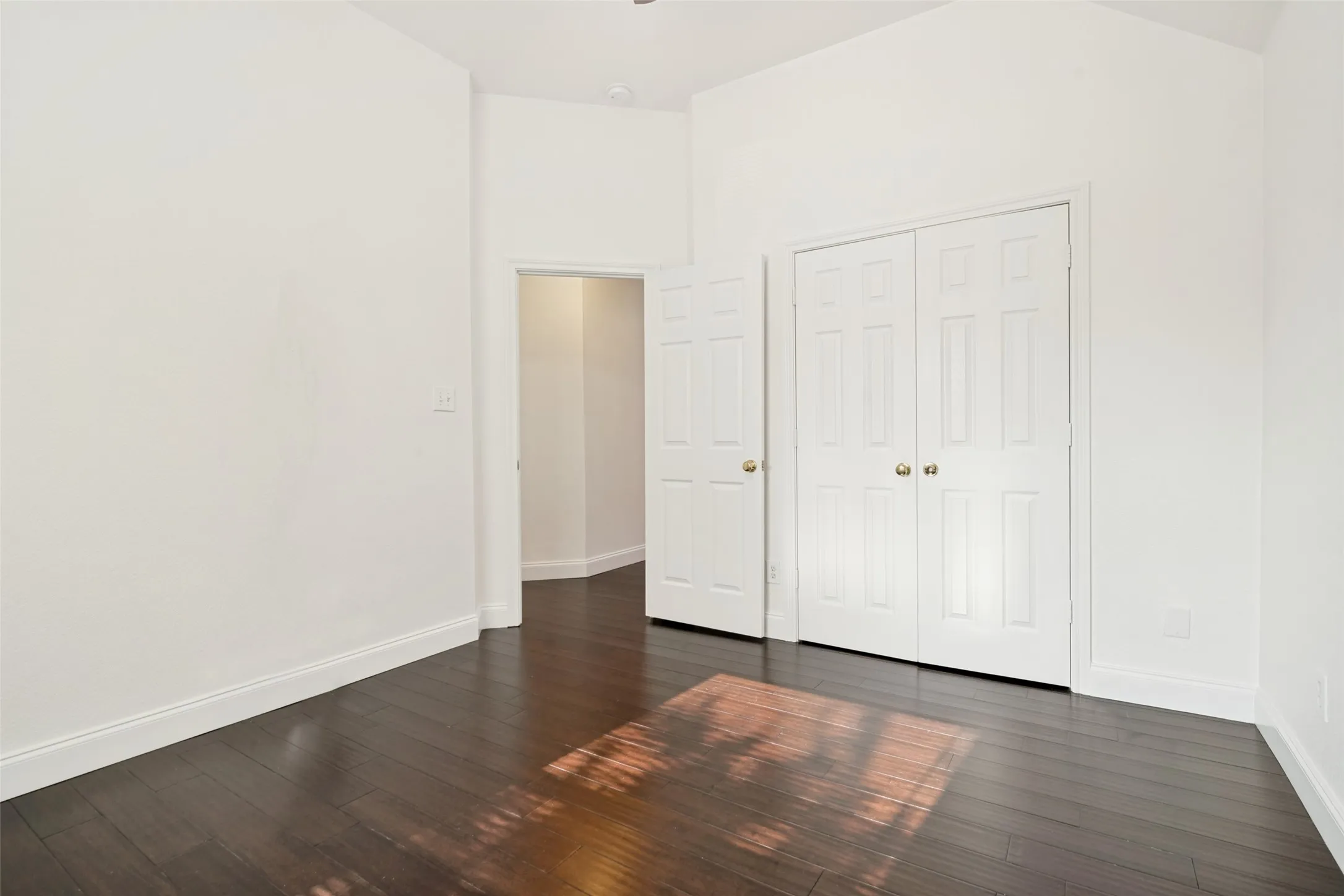 Single Family Residence For Rent in Collin County , 6924 Harvey Lane, Plano, Texas 75023, 3 Bedroom, 3 Bathroom, 2 Garage spaces, 1,924 Sqft, built in 1996, mls#21410173, Real Estate Agent in Plano, Homes For Rent in Collin county, Homes For Rent in Plano, Realtor in Plano Texas, Real Estate Brokerage Independent Realty Texas, Luminita Cordes Realtor