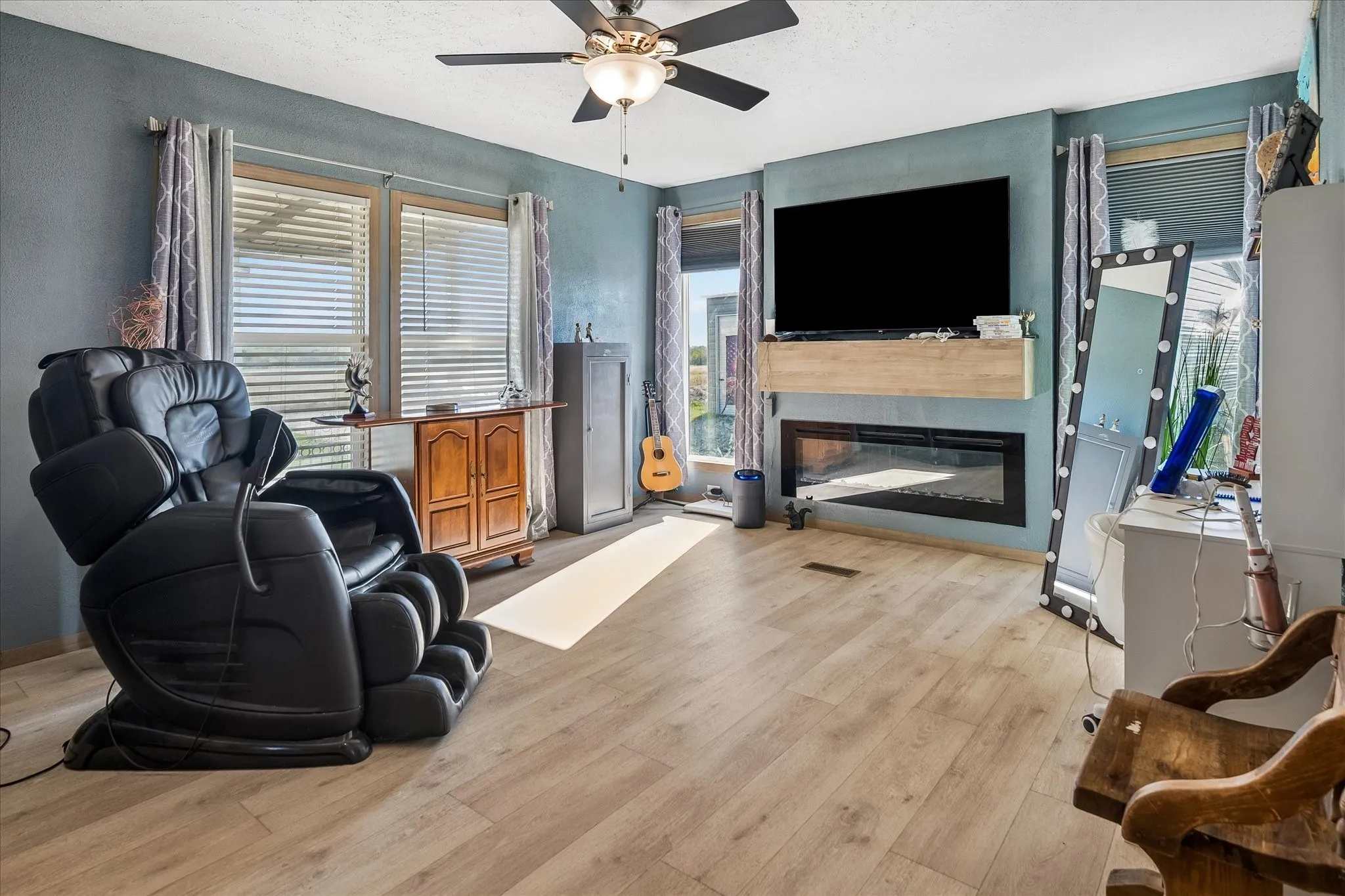 Mobile Home For Sale in Hunt County , 5390 CR 1091, Celeste, Texas 75423, 3 Bedroom, 2 Bathroom, 3 Garage spaces, 1,664 Sqft, built in 2022, mls#21409178, Real Estate Agent in Celeste, Homes For Sale in Hunt county, Homes For Sale in Celeste, Realtor in Celeste Texas, Real Estate Brokerage Independent Realty Texas, Luminita Cordes Realtor